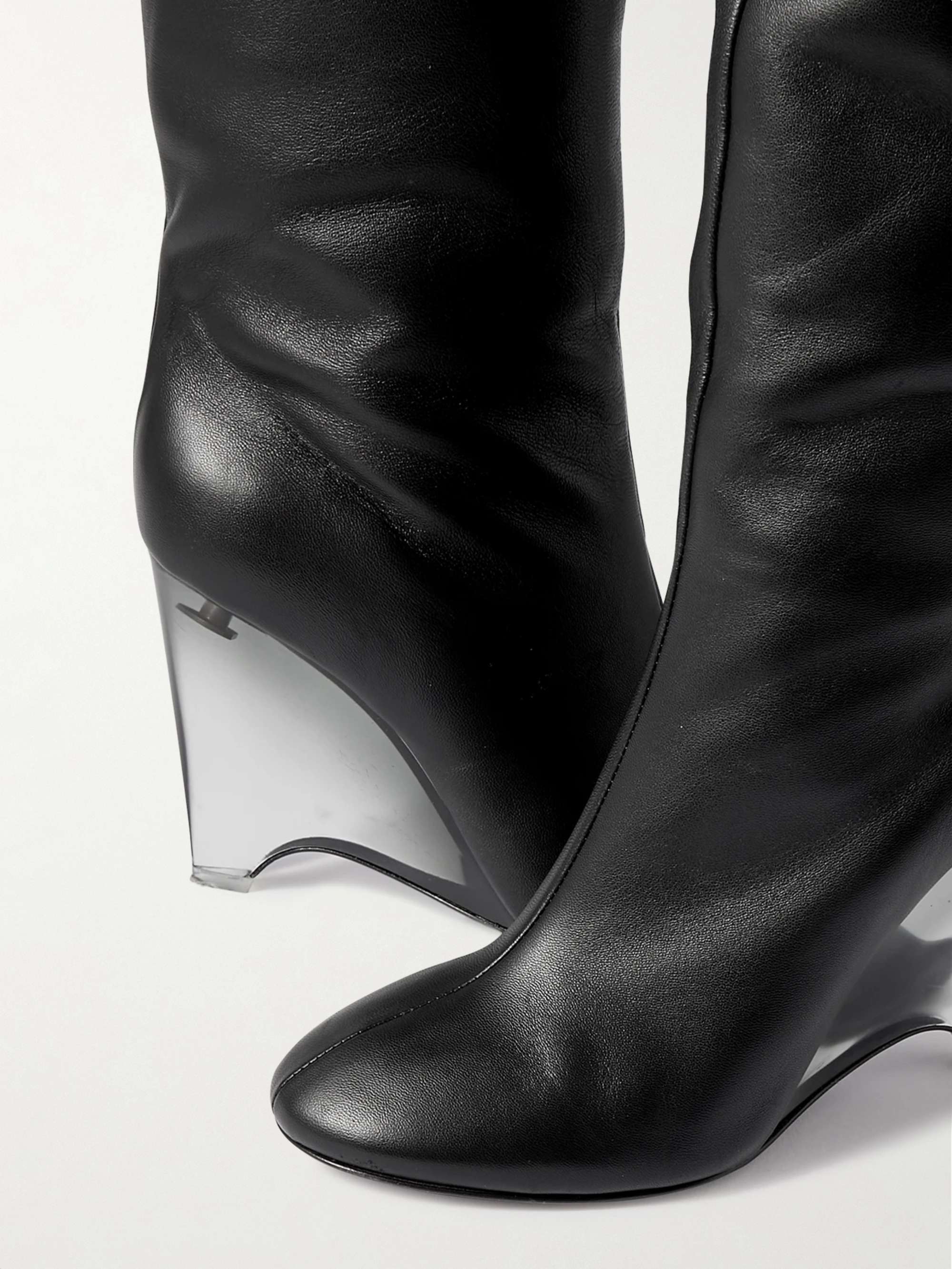 ALAÏA 