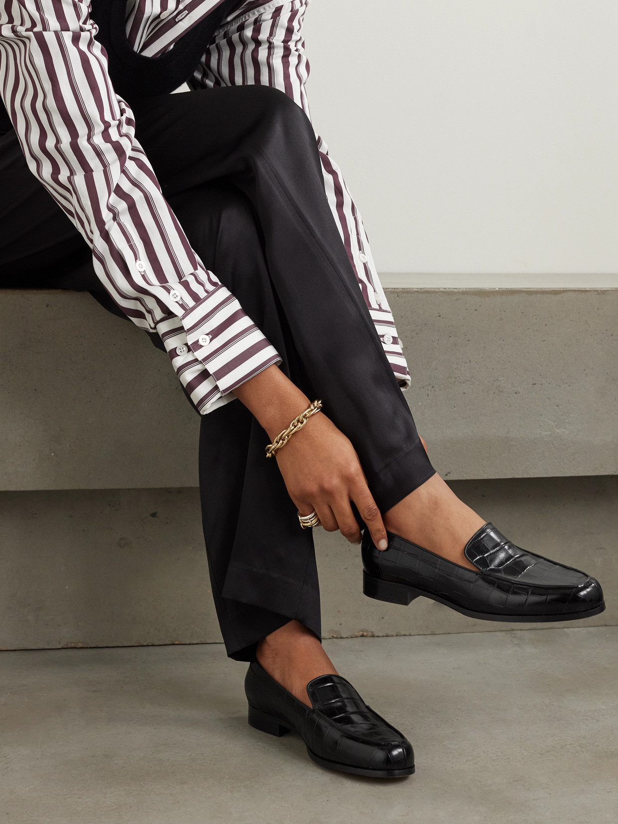 Shop Emme Parsons Danielle Croc-effect Patent-leather Loafers In Black