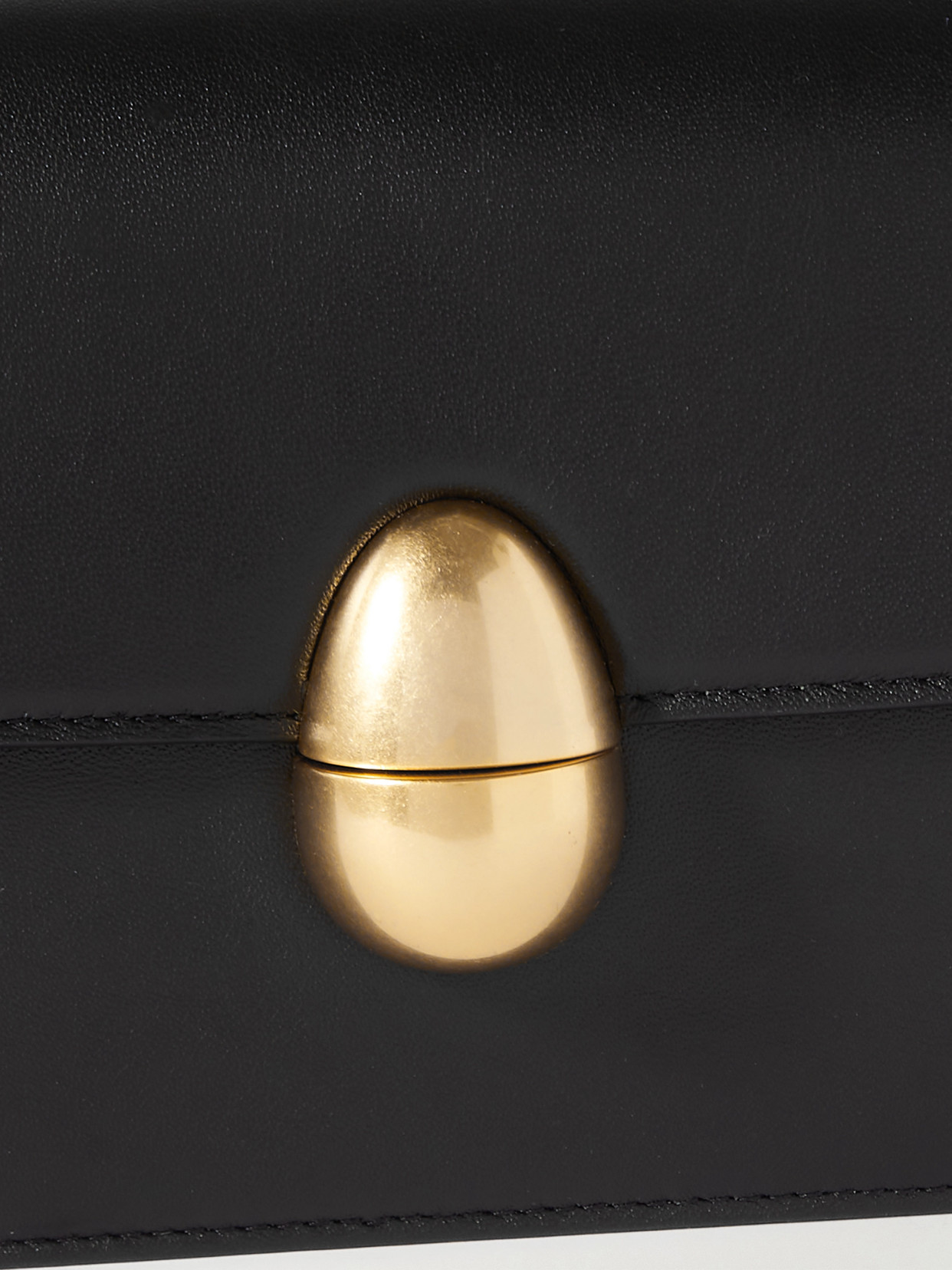 Neous Phoenix Baguette Leather Shoulder Bag In Black