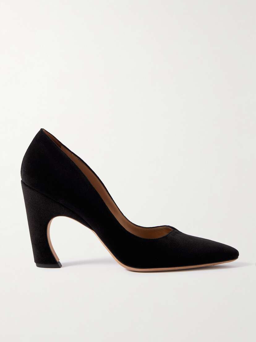 Chloé + Atelier Jolie Oli Velvet Pumps