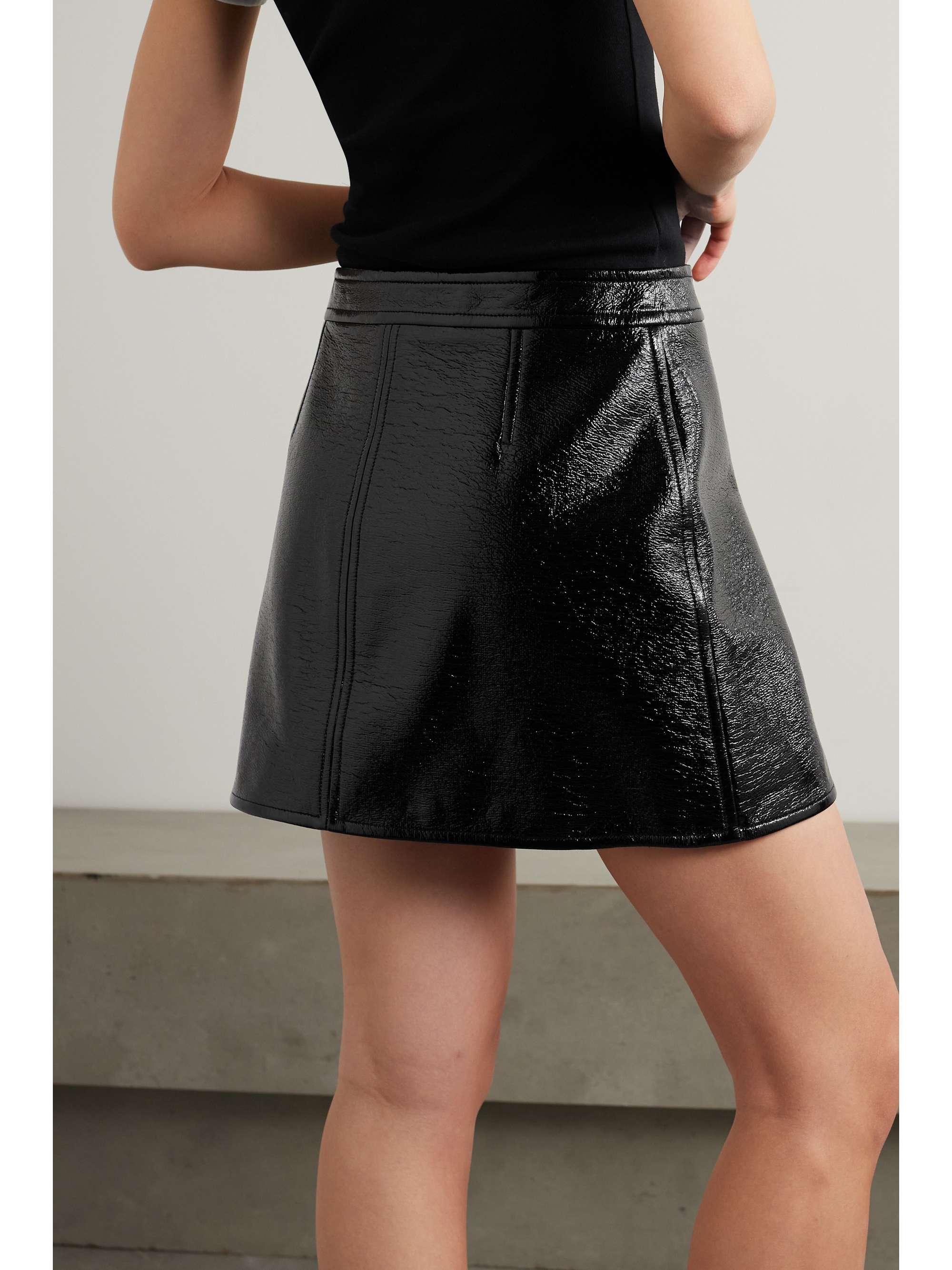 COURRÈGES 