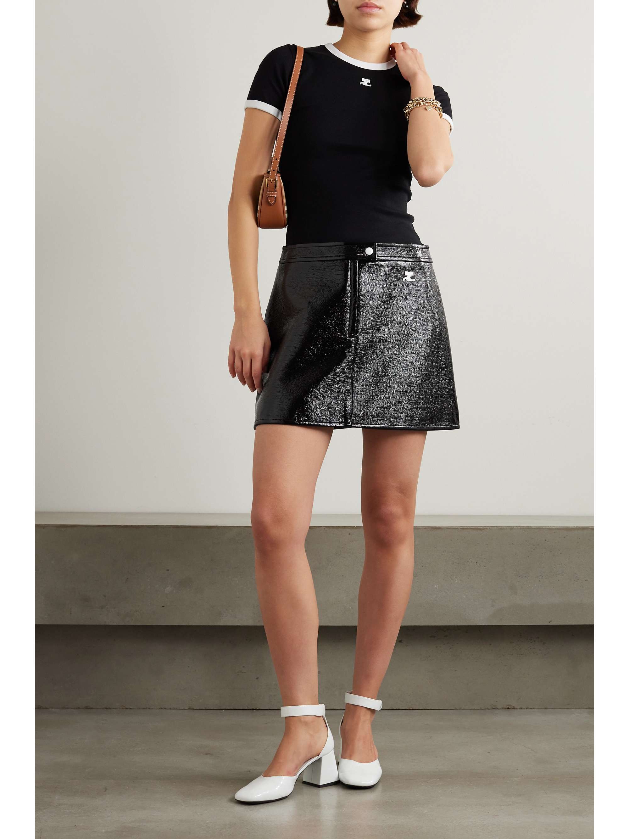 COURRÈGES 