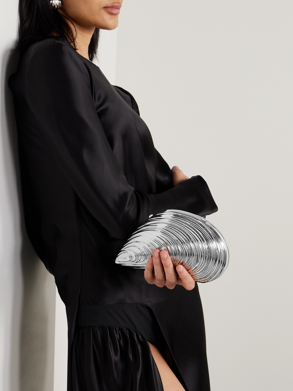Simkhai Bridget Metal Oyster Shell Clutch Silver One Size In Silver