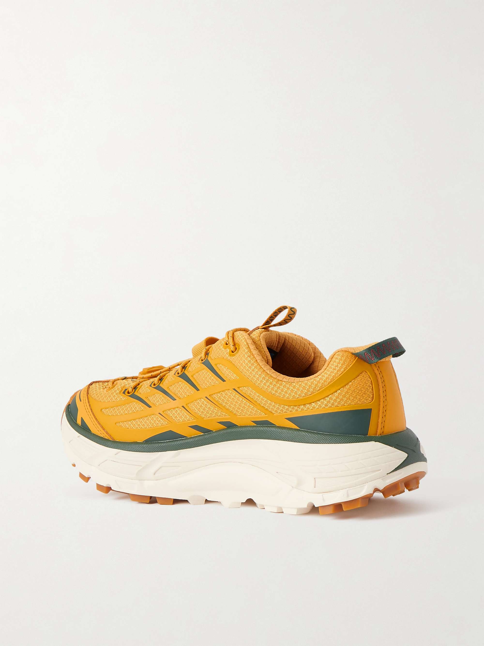 HOKA ONE ONE 
