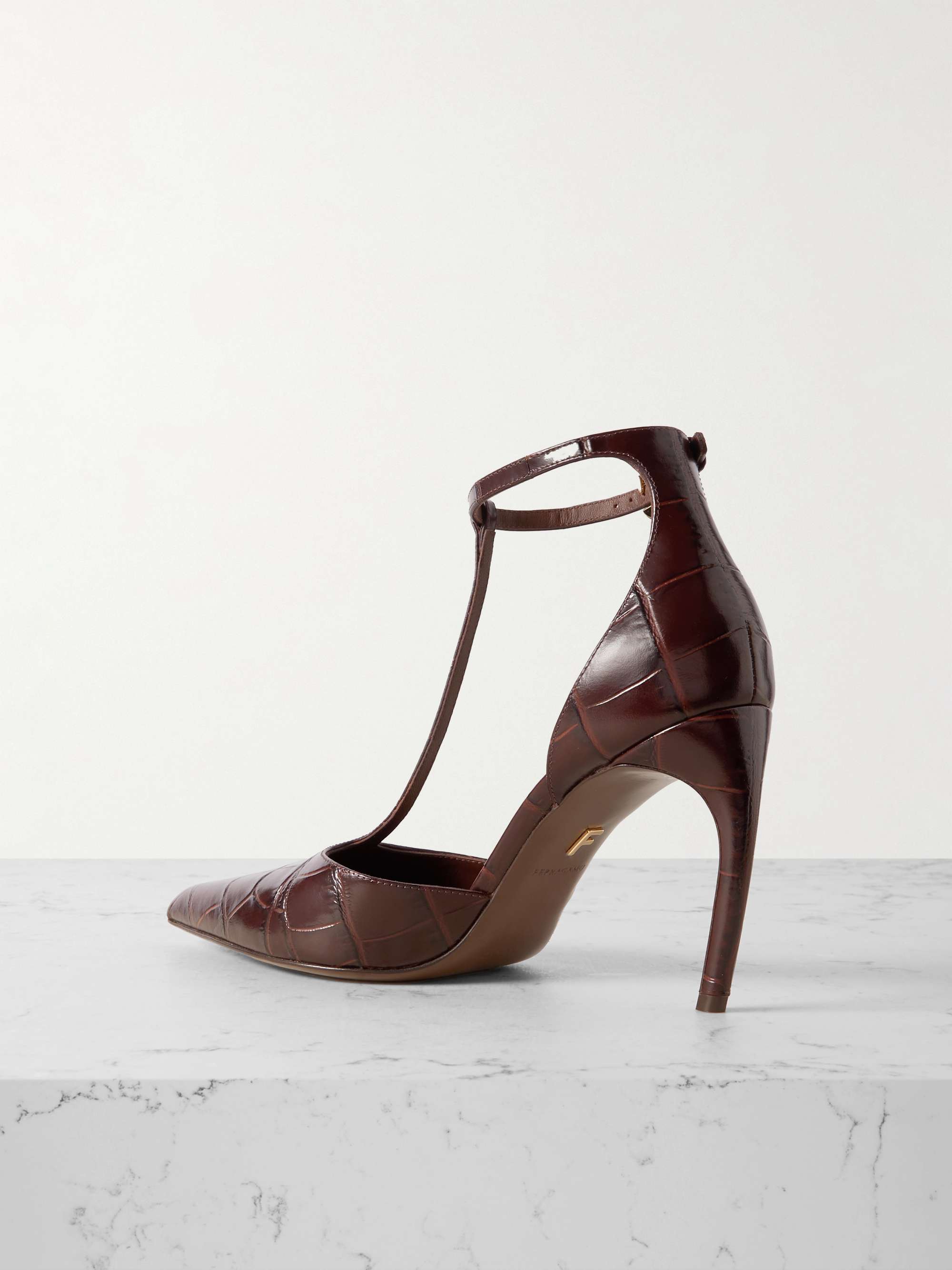 FERRAGAMO 