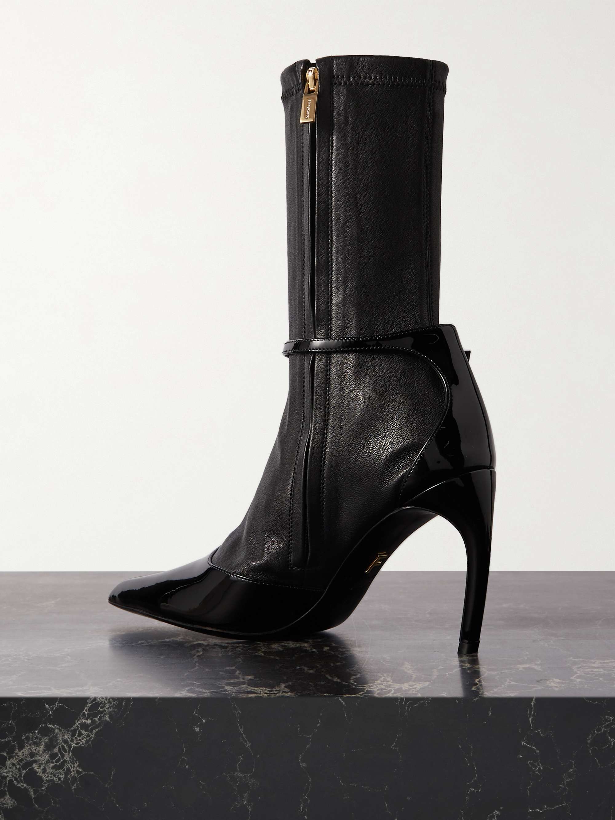 FERRAGAMO 