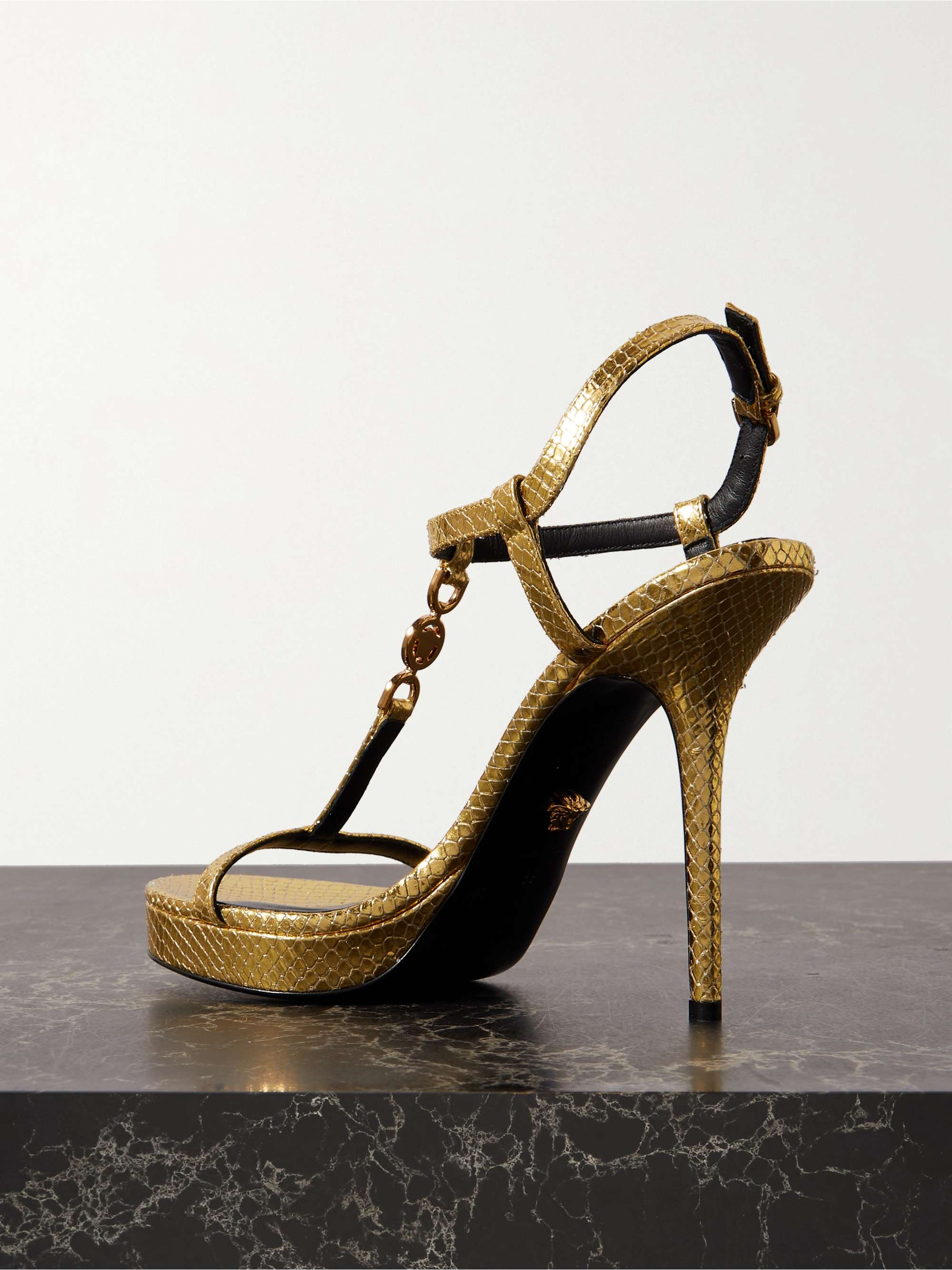 VERSACE 