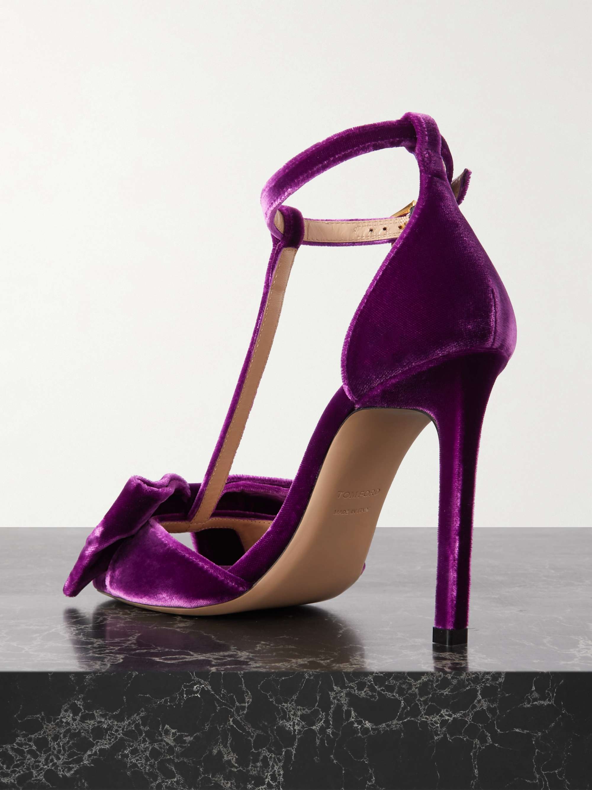 TOM FORD 
