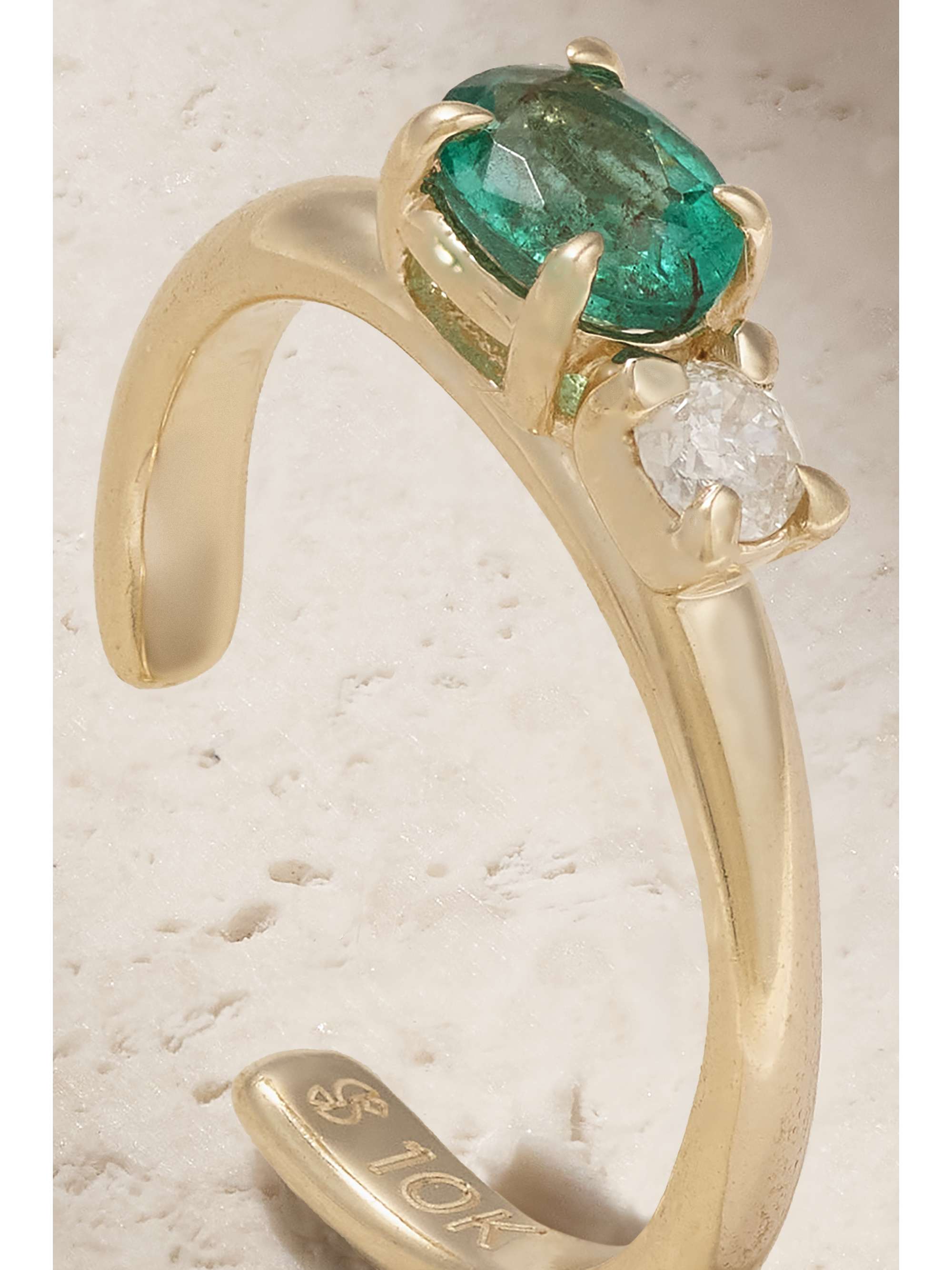 STONE AND STRAND Green Goddess 10karat gold, emerald and diamond ear