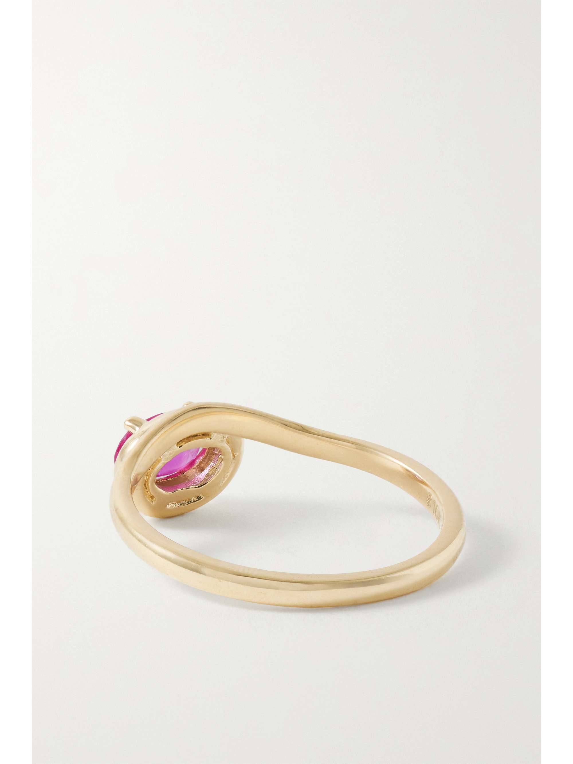 STONE AND STRAND 