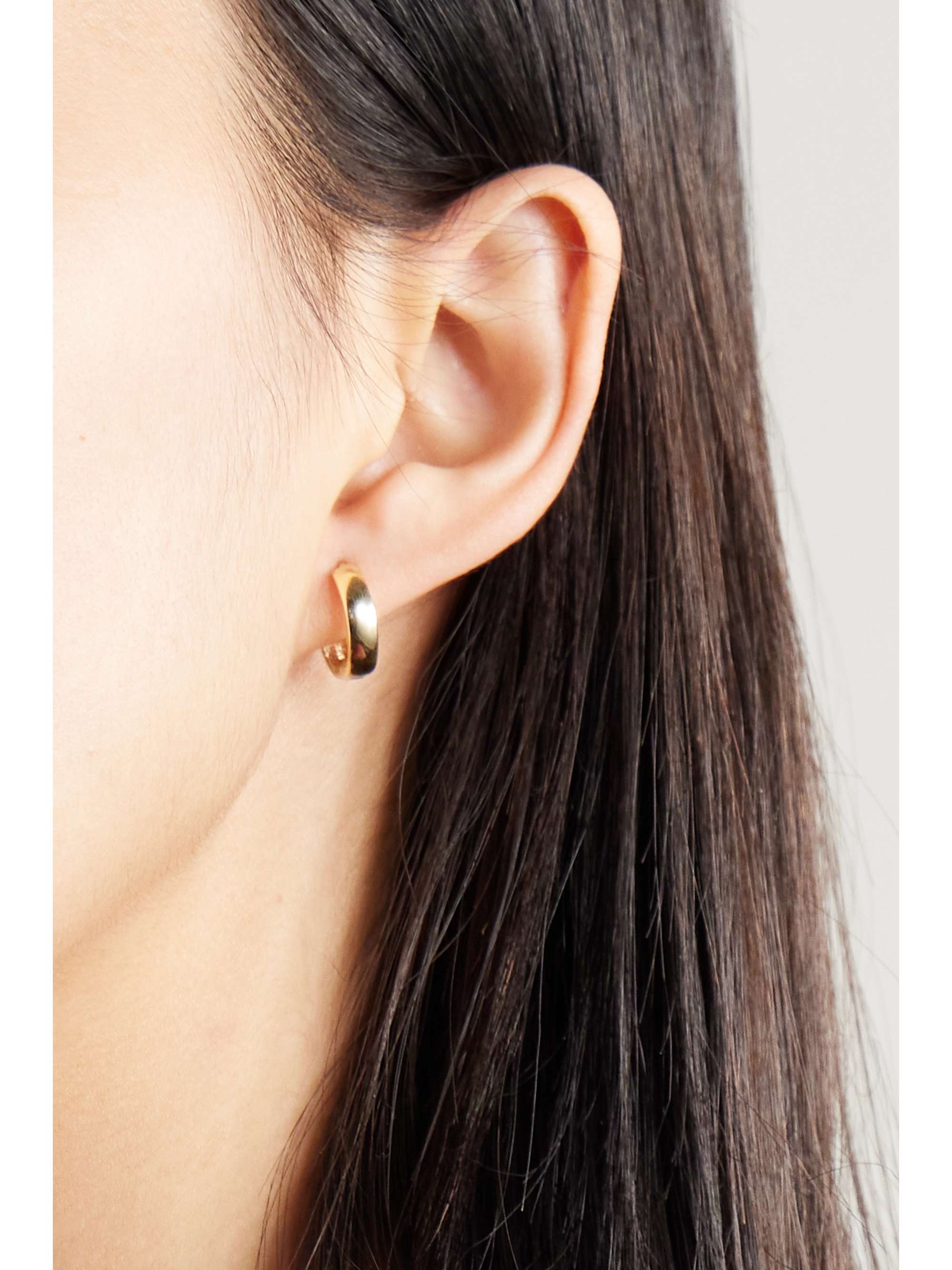STONE AND STRAND 