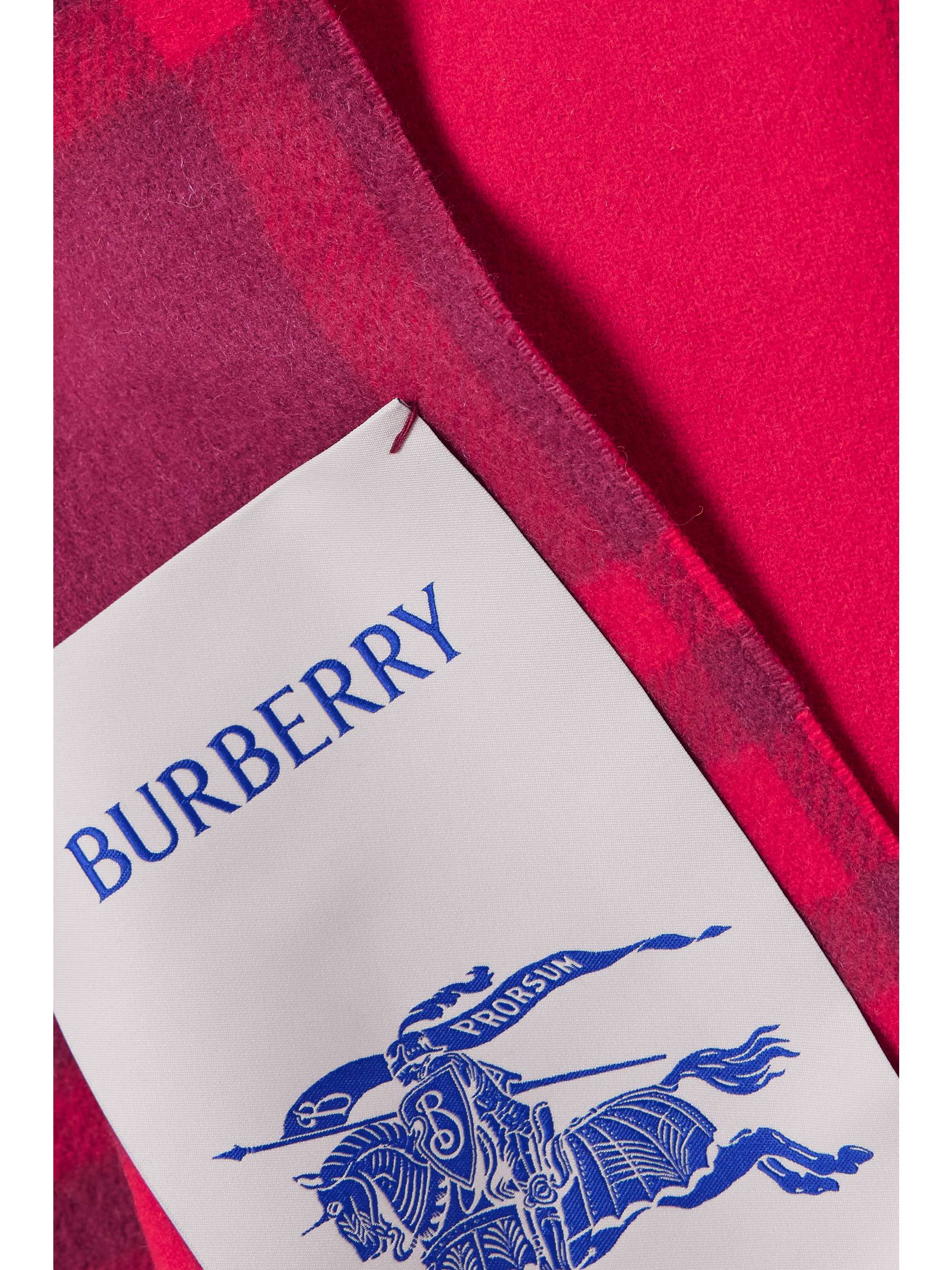 BURBERRY 