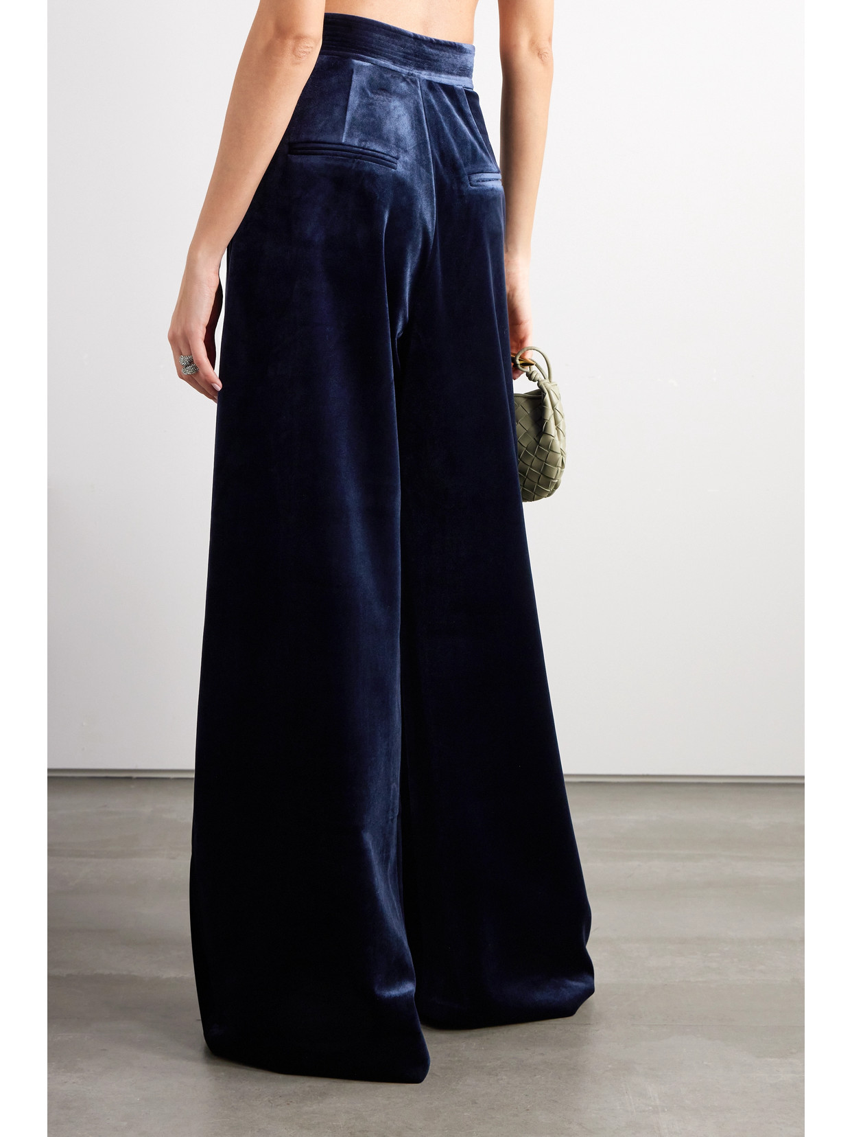 Alex Perry Pleated Velvet Wide-leg Pants In Blue