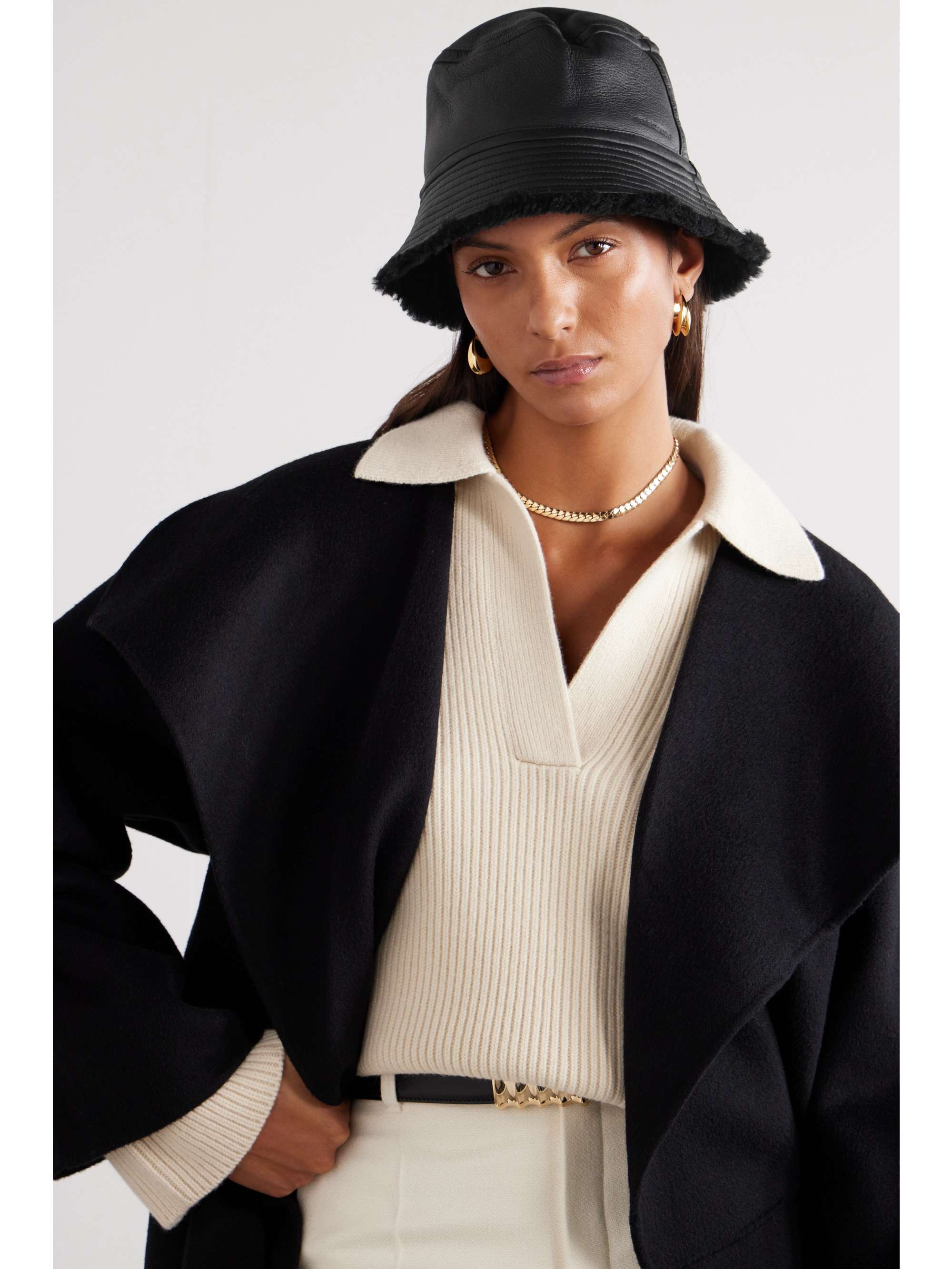 YVES SALOMON Shearling bucket hat