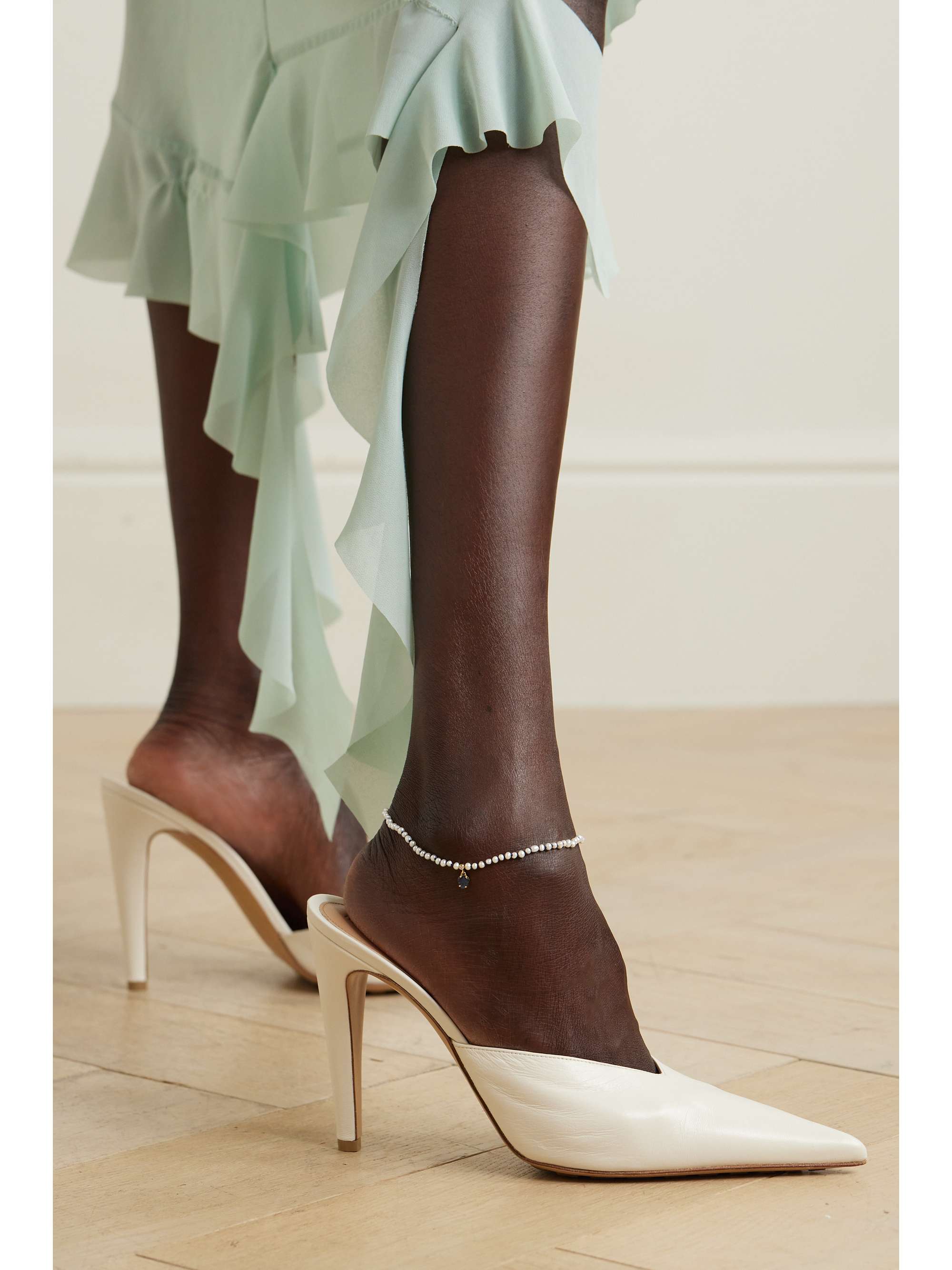 Amrapali anklets deals
