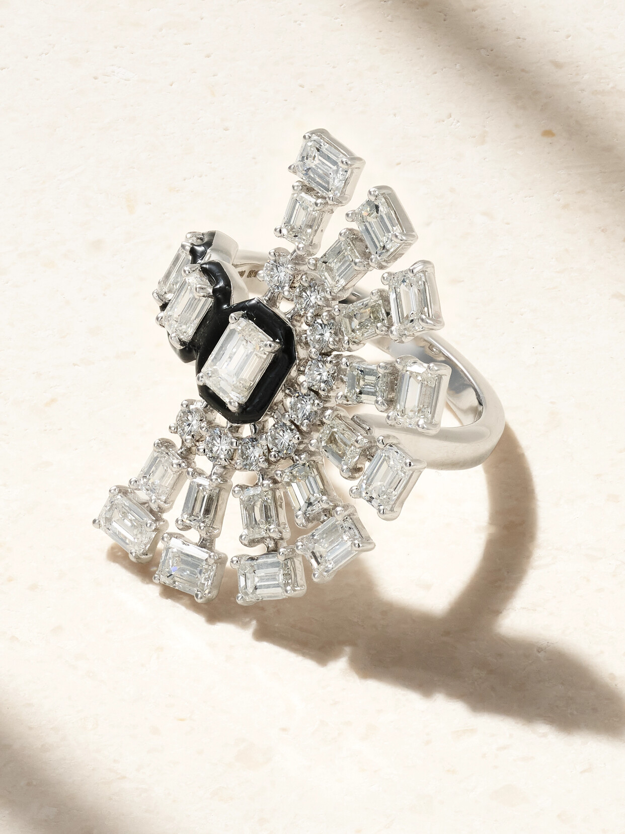 Kamyen Fan 18-karat White Gold, Diamond And Enamel Ring