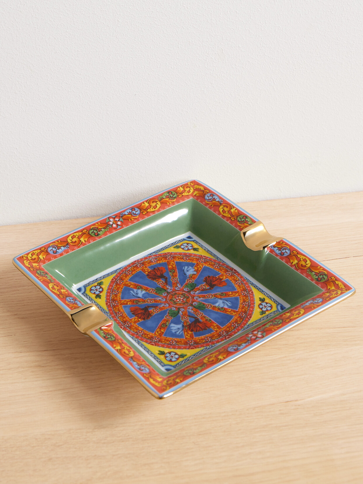 Dolce & Gabbana Printed Porcelain Ashtray In Red