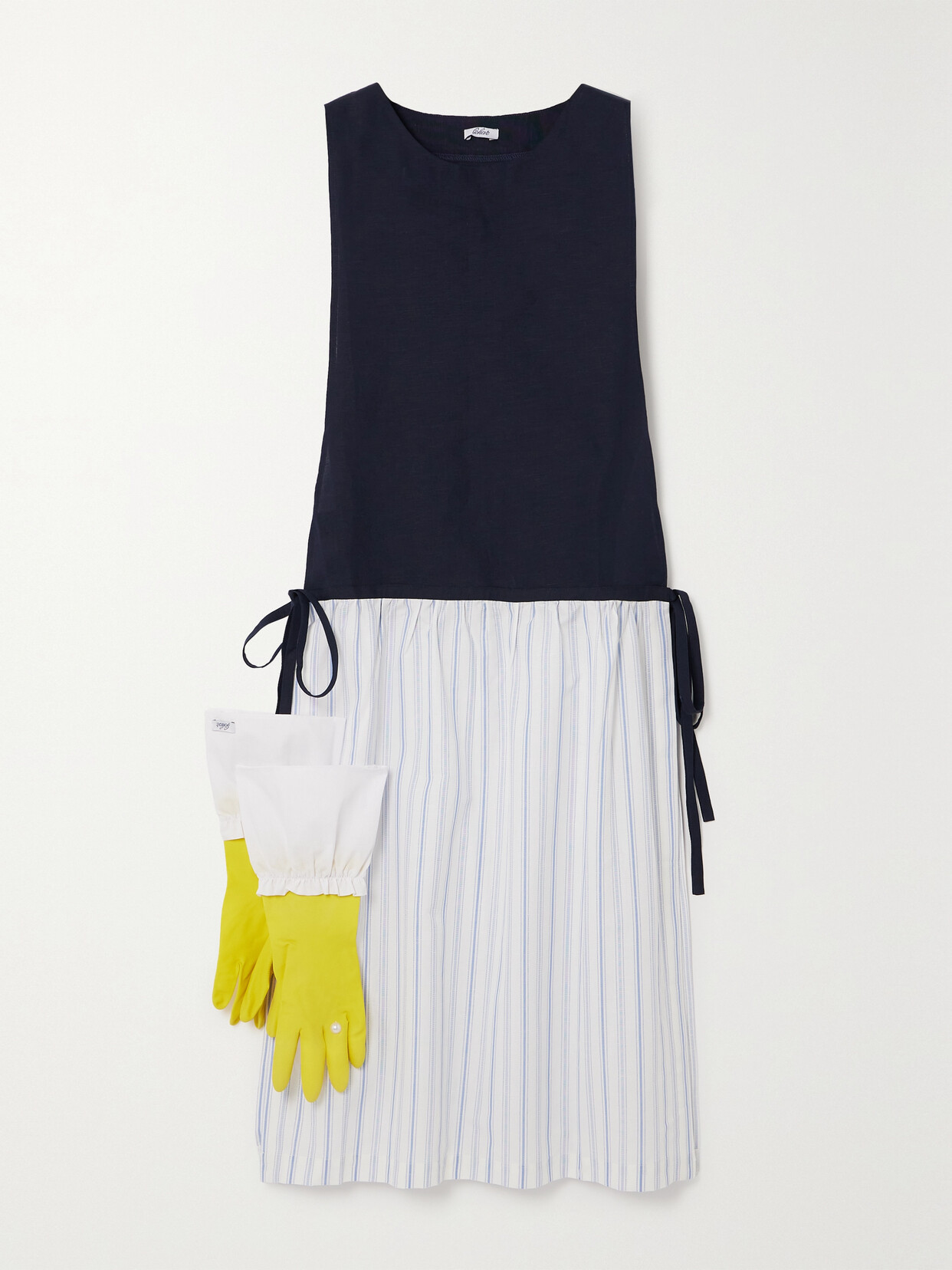 Gohar World Hands On Host Faux Pearl-embellished Apron And Gloves Set In Multi