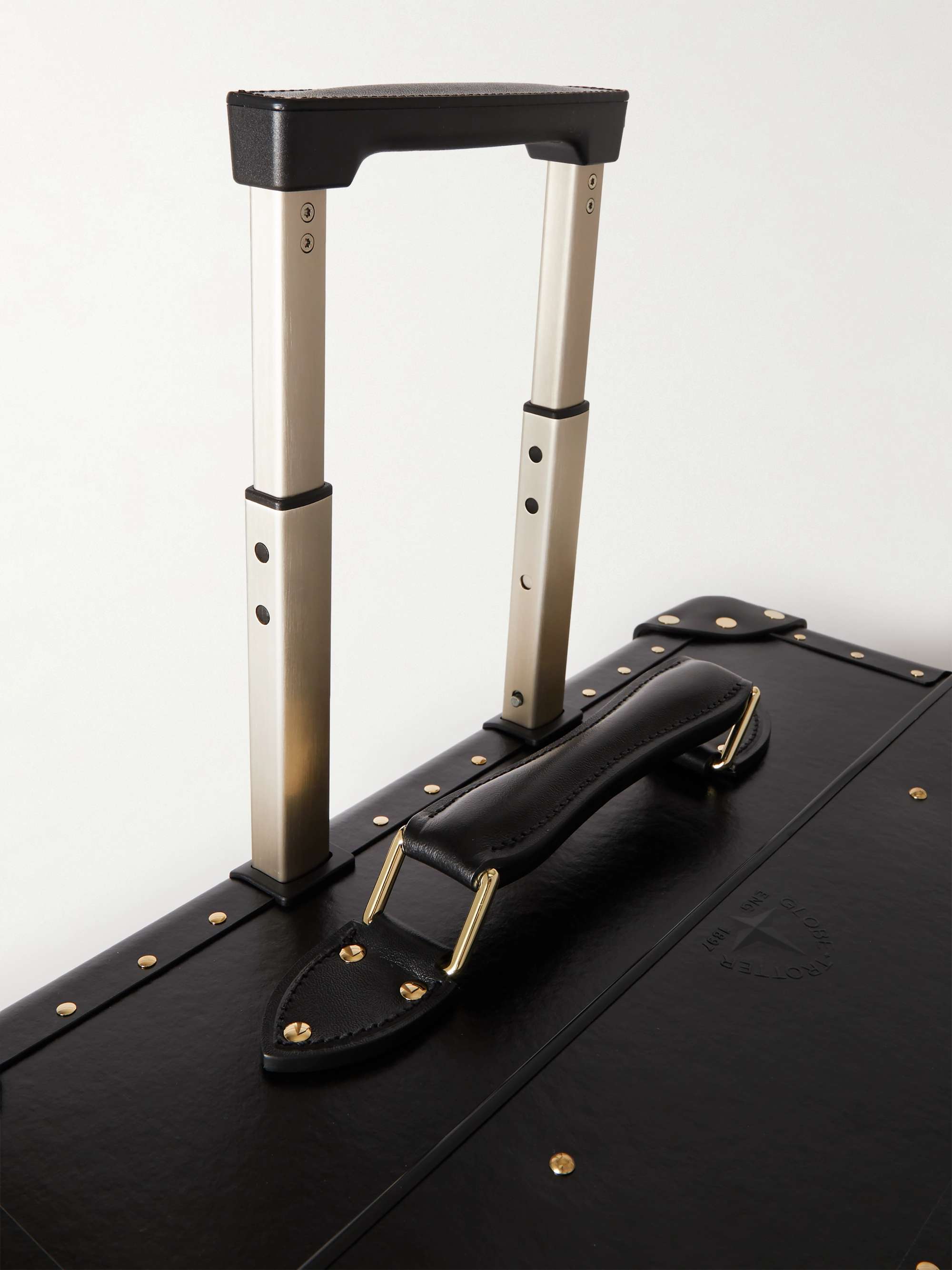GLOBE-TROTTER 