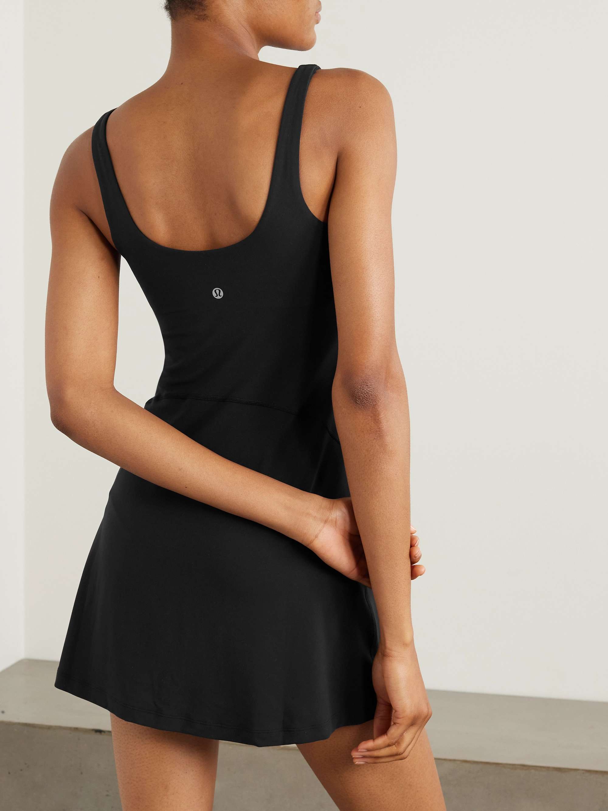 LULULEMON 