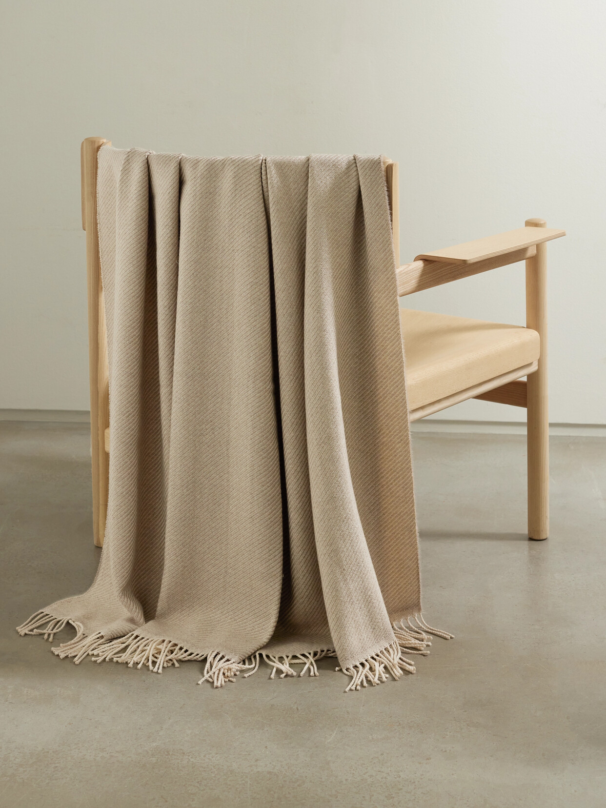 Johnstons of Elgin - Lofty Fringed Merino Wool-twill Throw - Neutrals