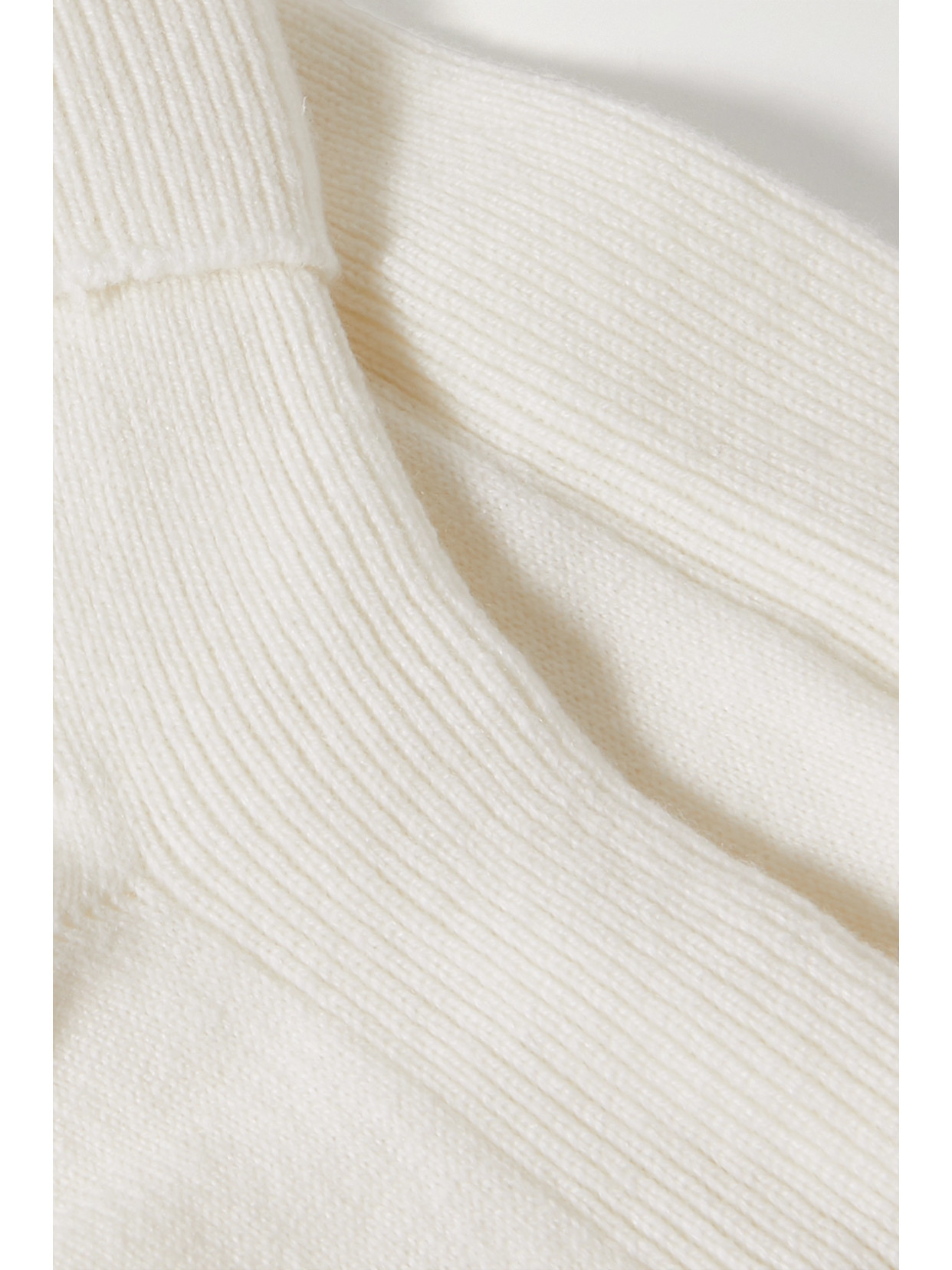 Johnstons Of Elgin Ribbed Cashmere-blend Socks In Cream
