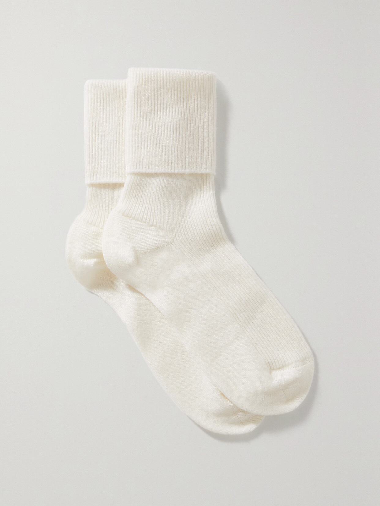 Johnstons Of Elgin Ribbed Cashmere-blend Socks In Cream