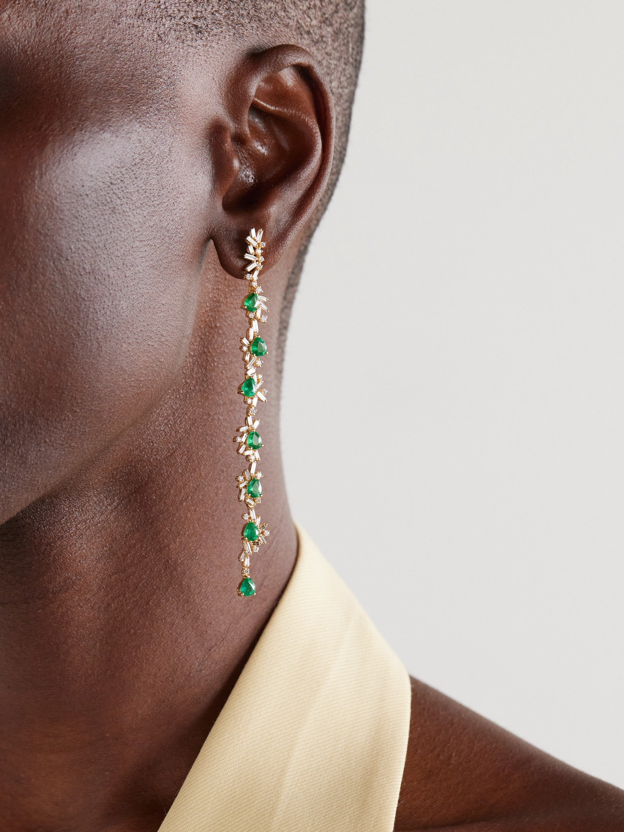 Suzanne Kalan 18-karat Gold, Diamond And Emerald Earrings In Gold