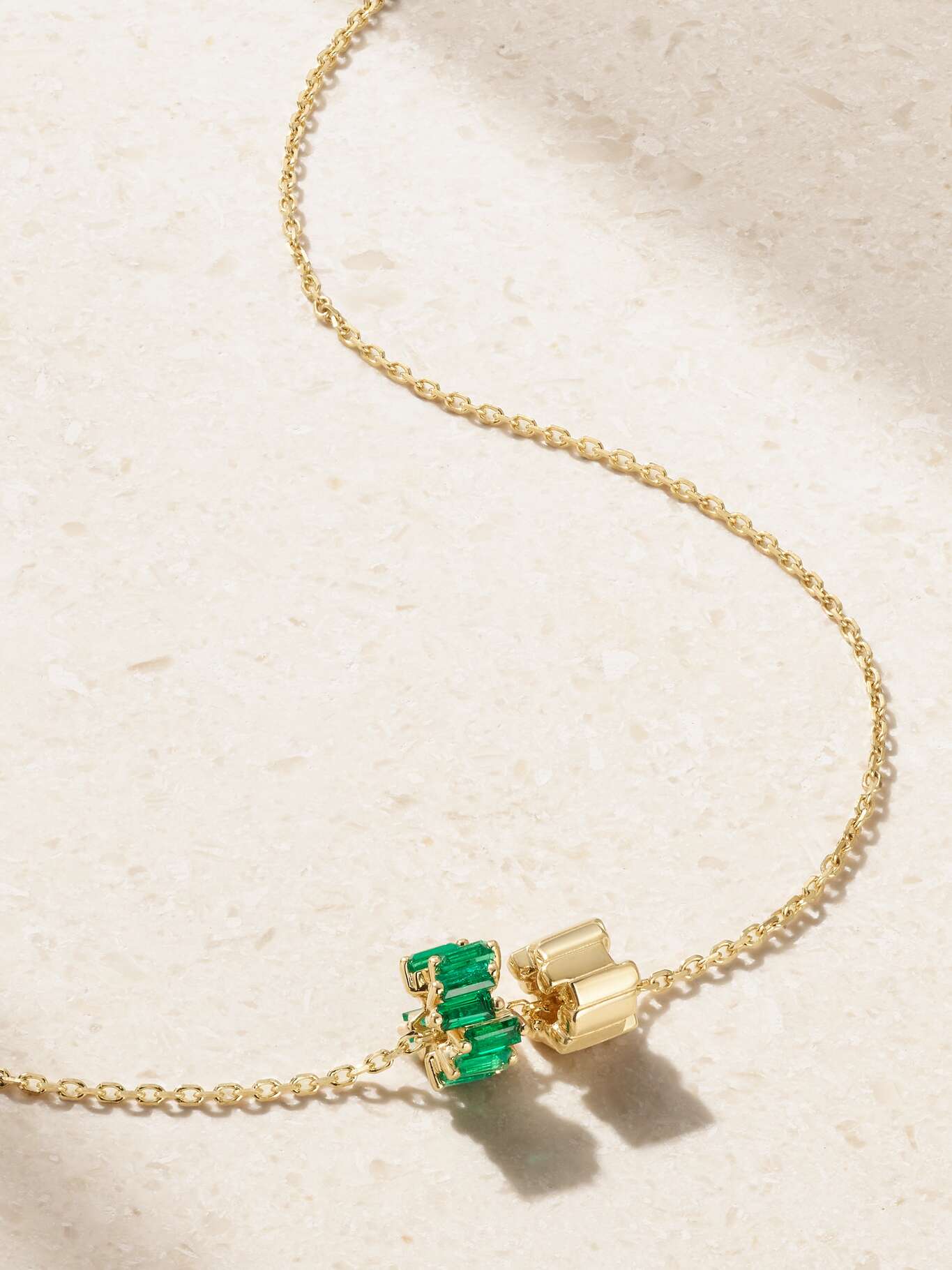 Bague En Or 18 Carats Avec 8 Petites émeraudes - 4,56 Grammes, Taille 49/50, Occasion