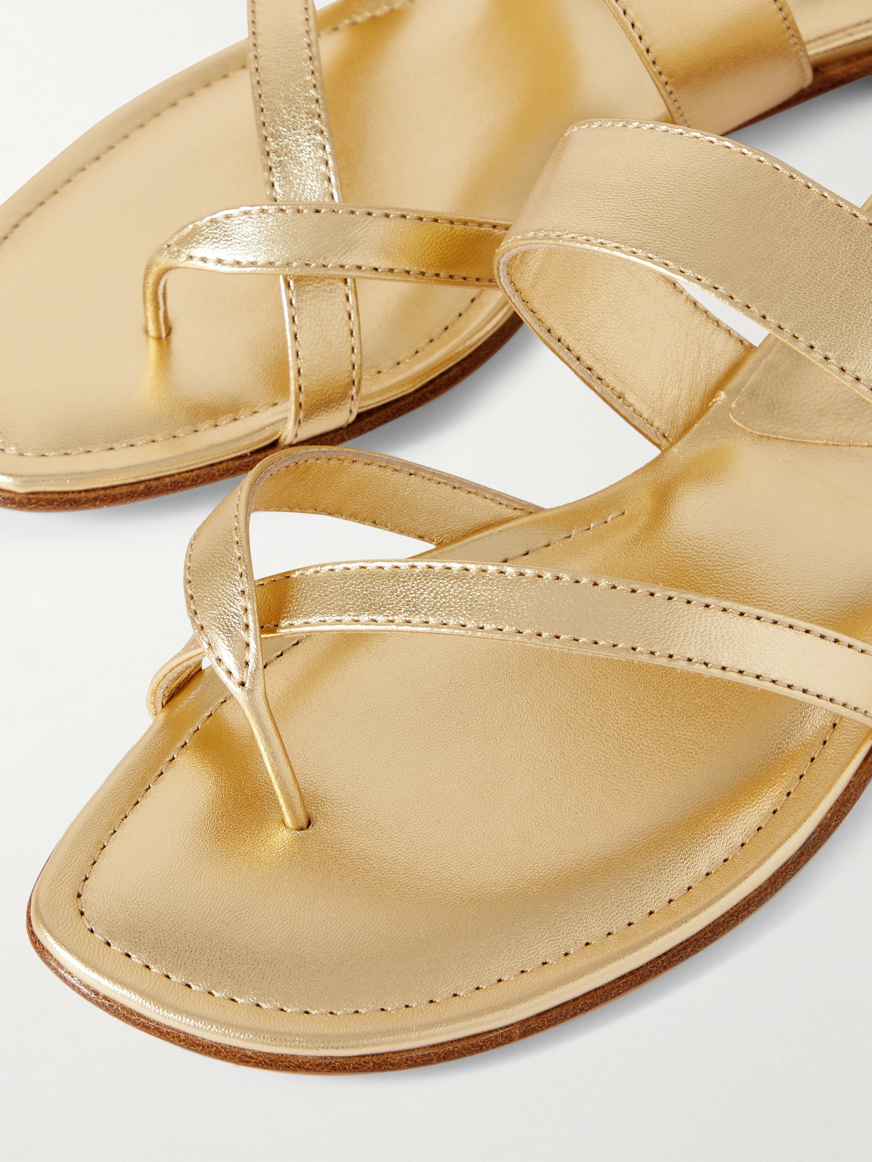 Manolo Blahnik Susa Crisscross Metallic Flat Sandals In Gold