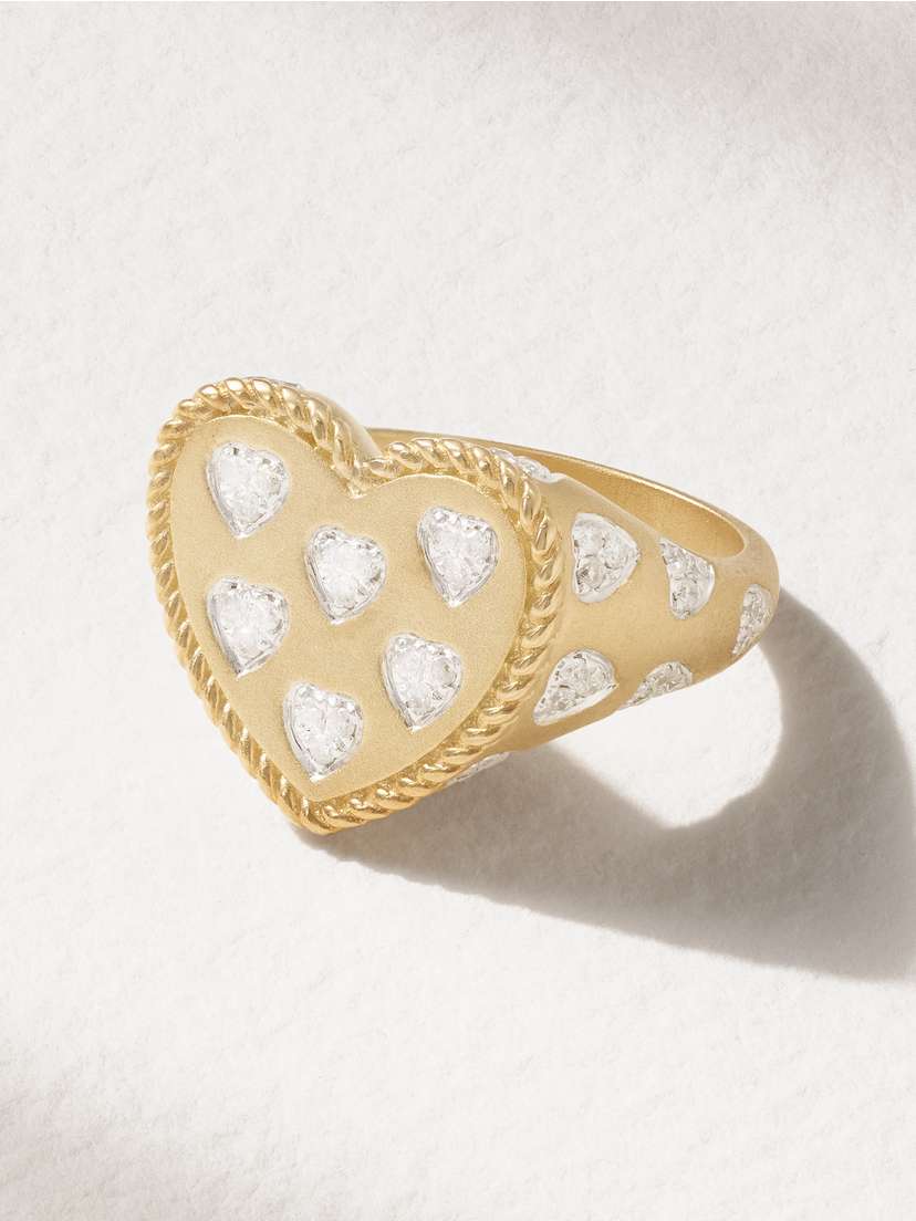 Yvonne Léon 9-karat Gold Diamond Signet Ring