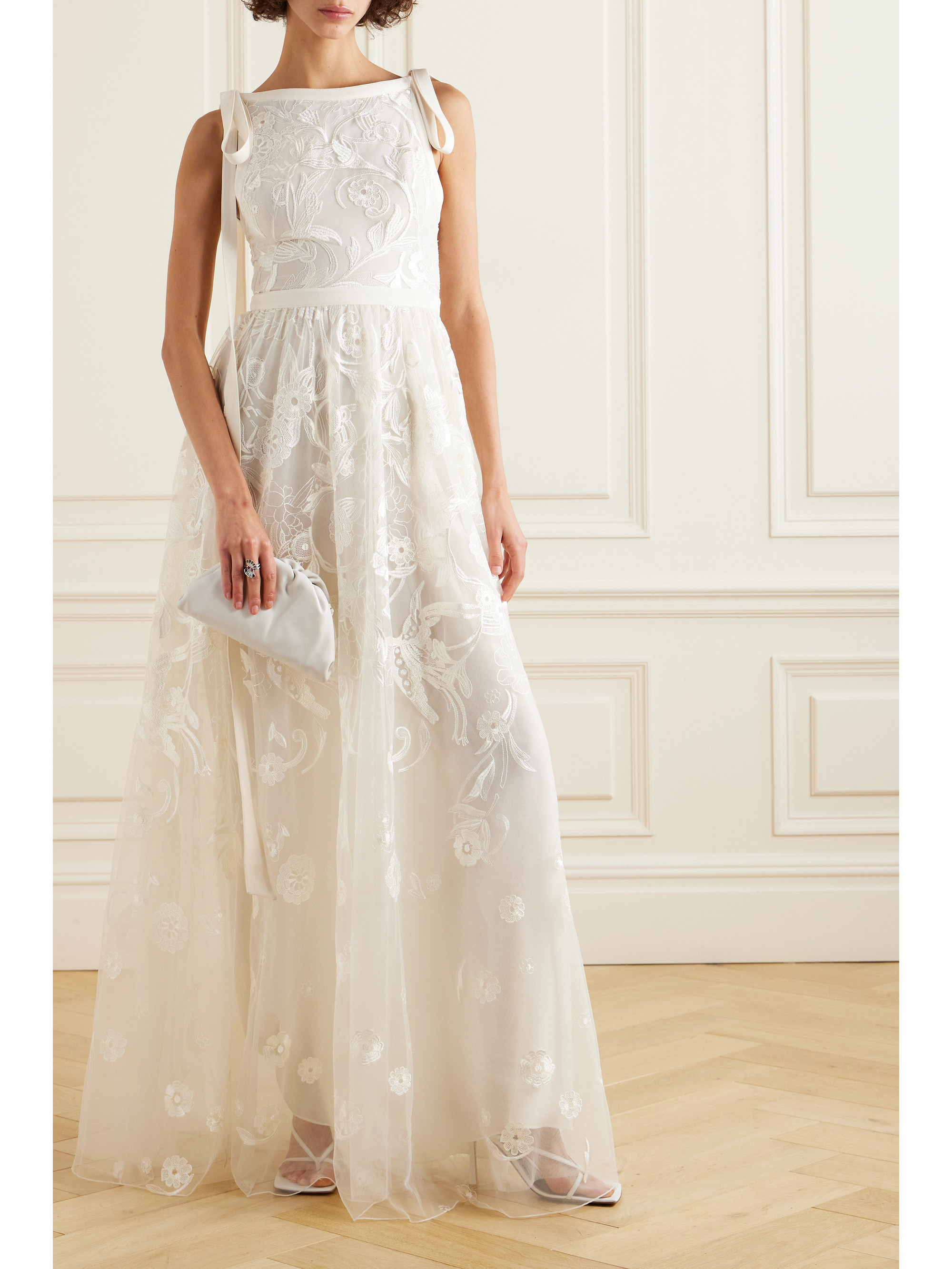 Zuhair Murad Floral Scene bow-detailed embroidered tulle gown