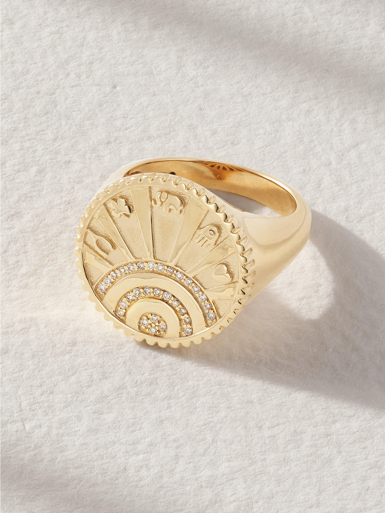 Sydney Evan - Small Luck Coin 14-karat Gold Diamond Signet Ring - 3