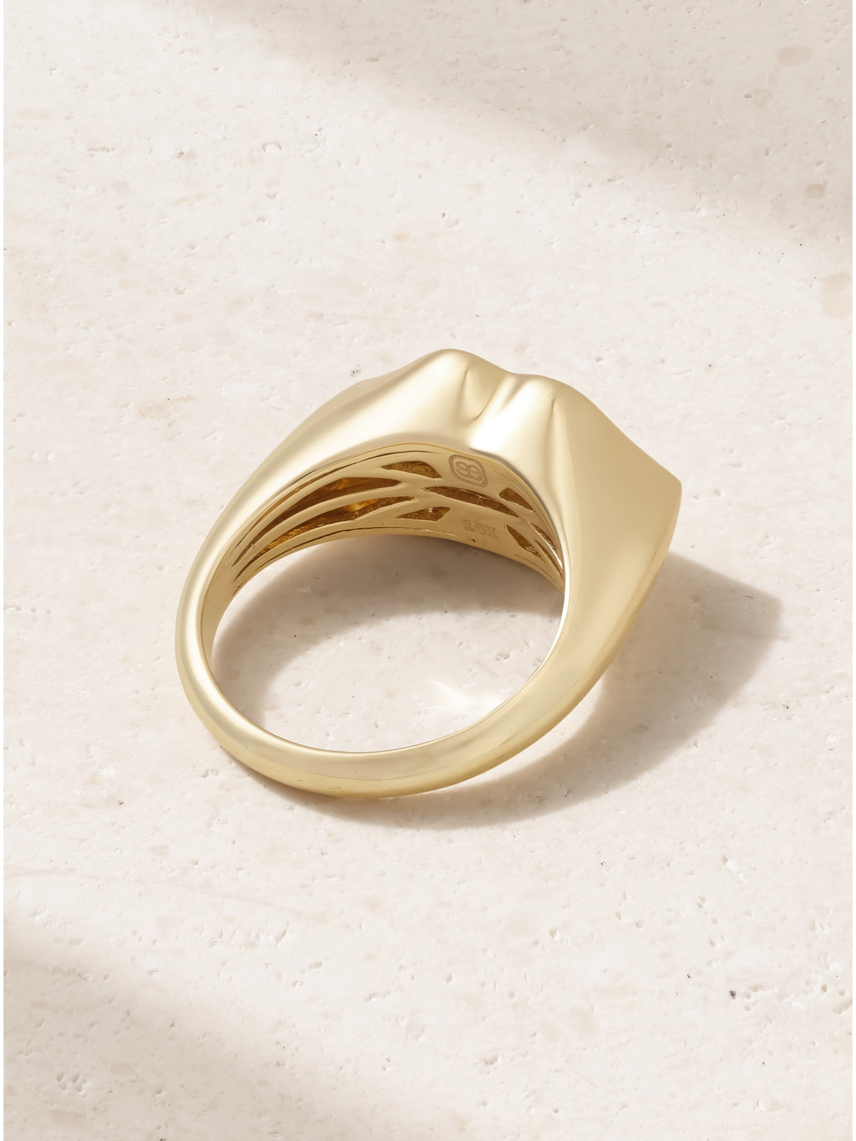 Shop Sydney Evan Lips 14-karat Gold Diamond Signet Ring