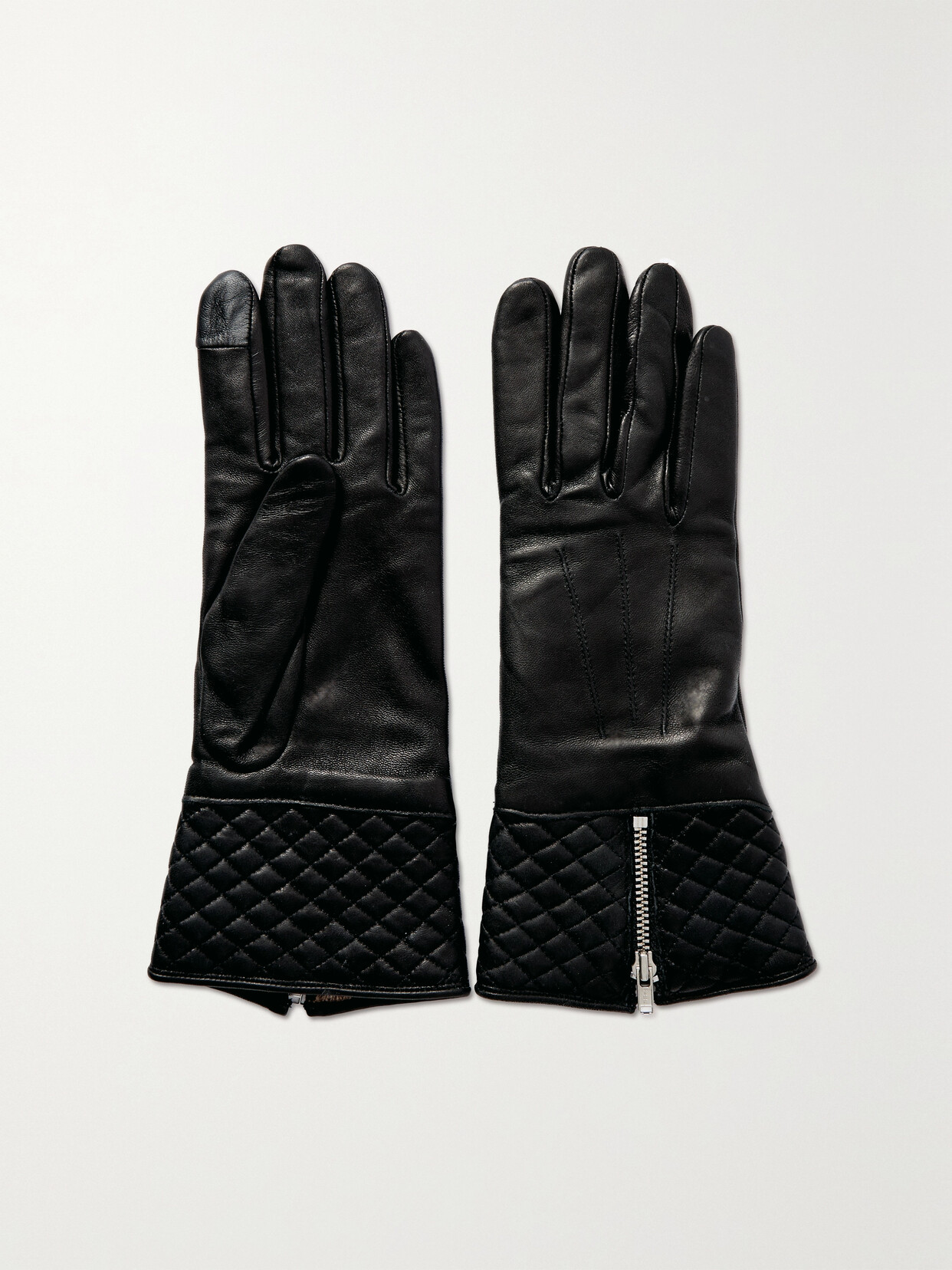 Agnelle Tess Quilted Leather Gloves In Black