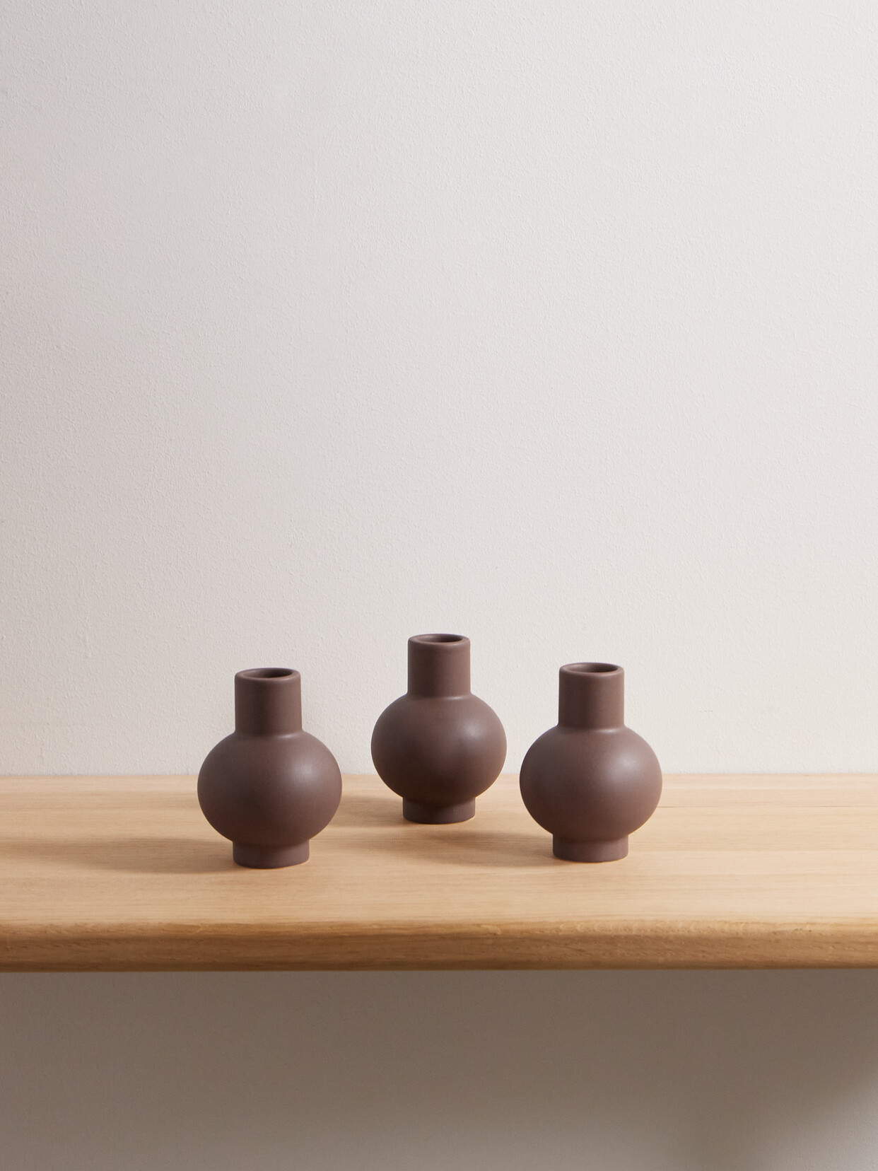 Raawii - Strøm Set Of Three Mini Earthenware Vases - Brown