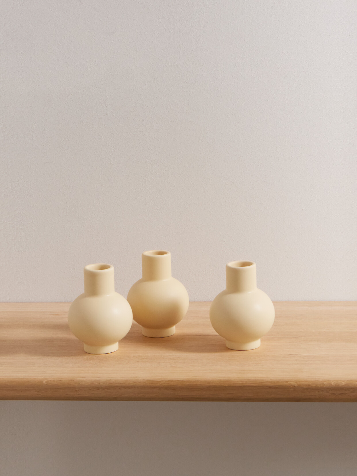 Raawii - Strøm Mini Set Of Three Earthenware Vase - Neutrals