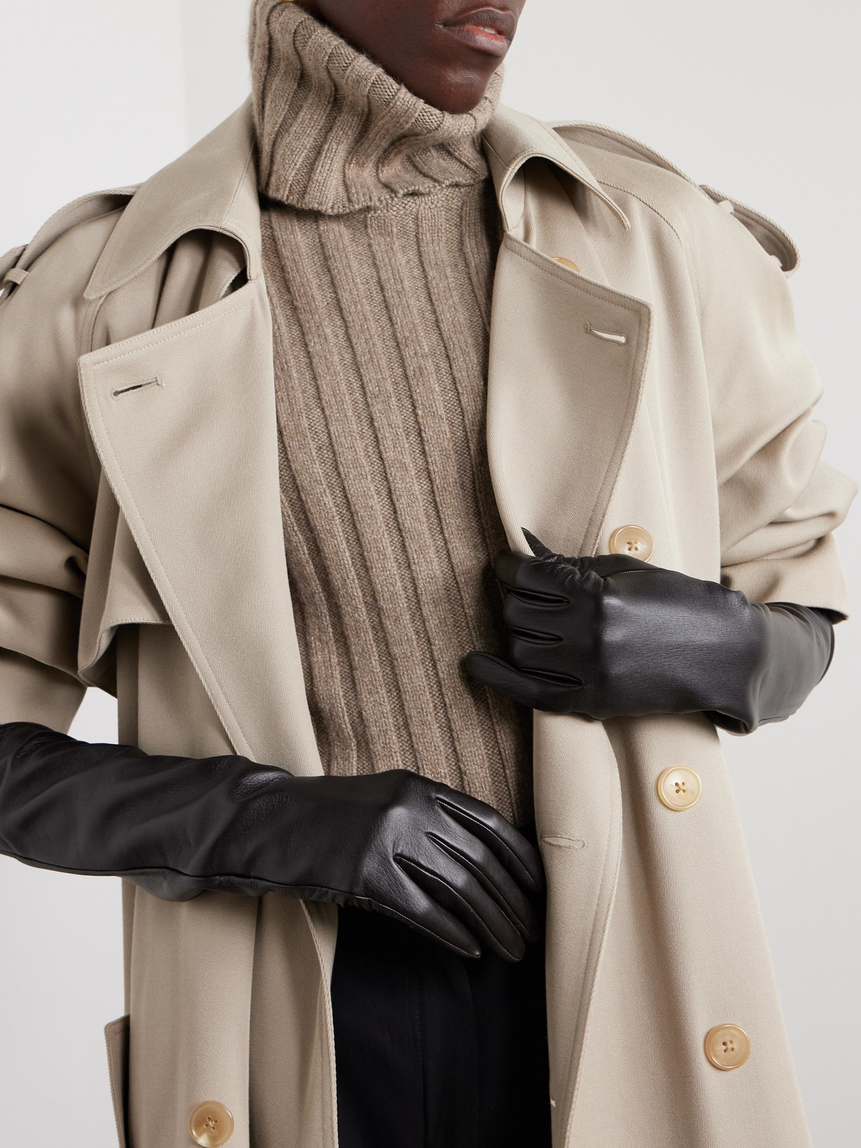 The Row Simon Leather Gloves In Brown