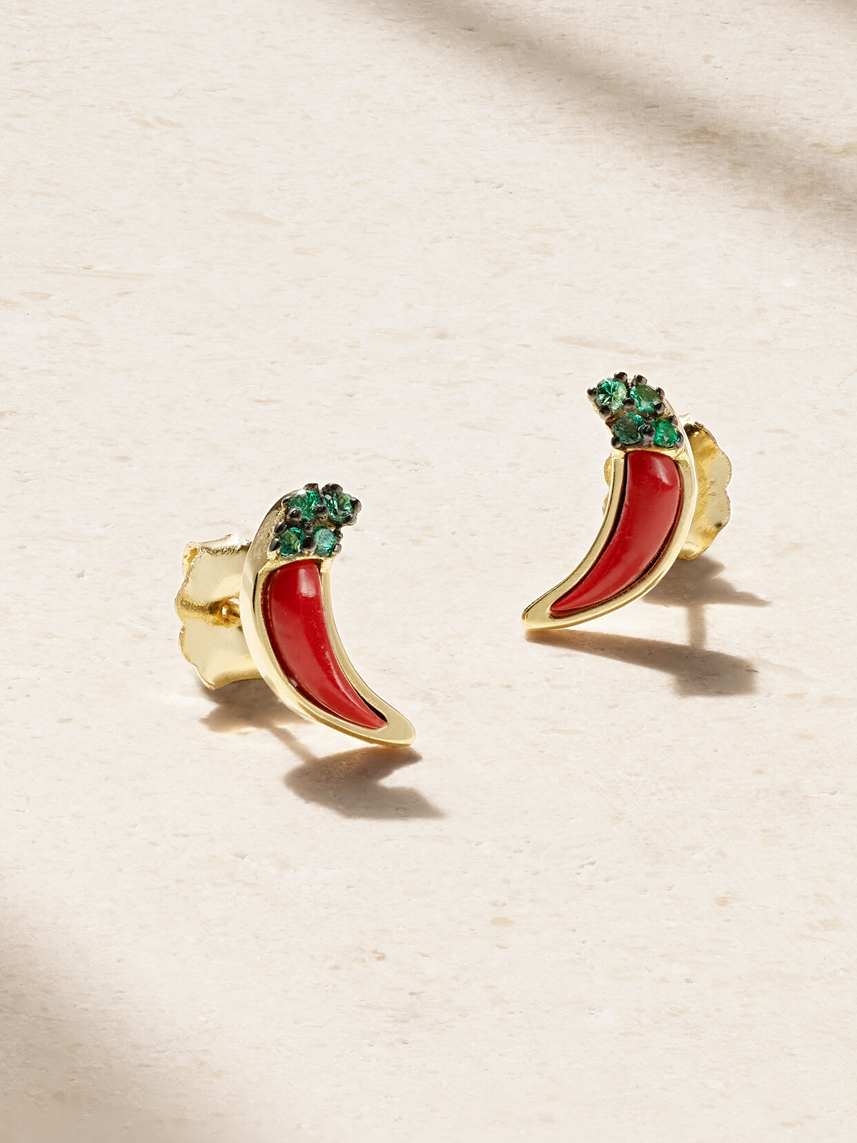 Brent Neale Chili Pepper 18-karat , Faux Coral And Emerald Earrings