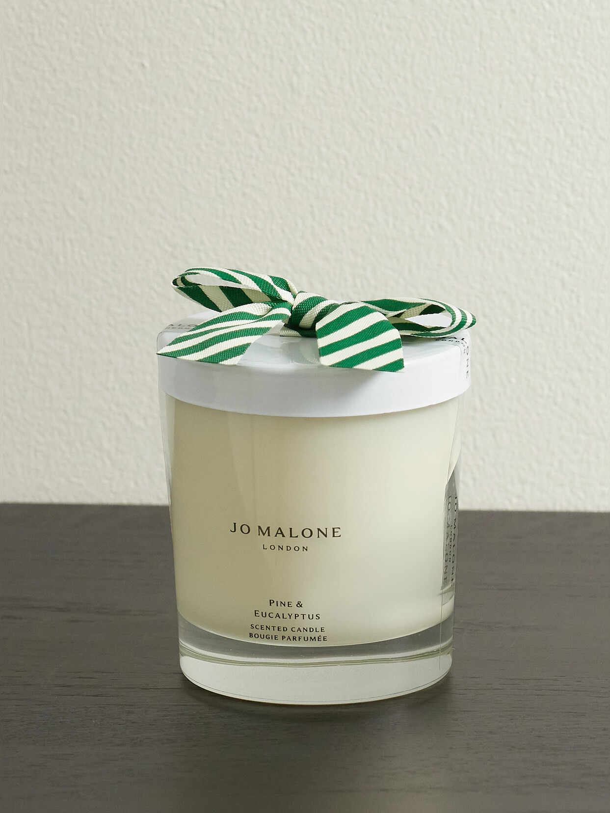 Jo Malone London - Pine & Eucalyptus Scented Home Candle, 200g - one size