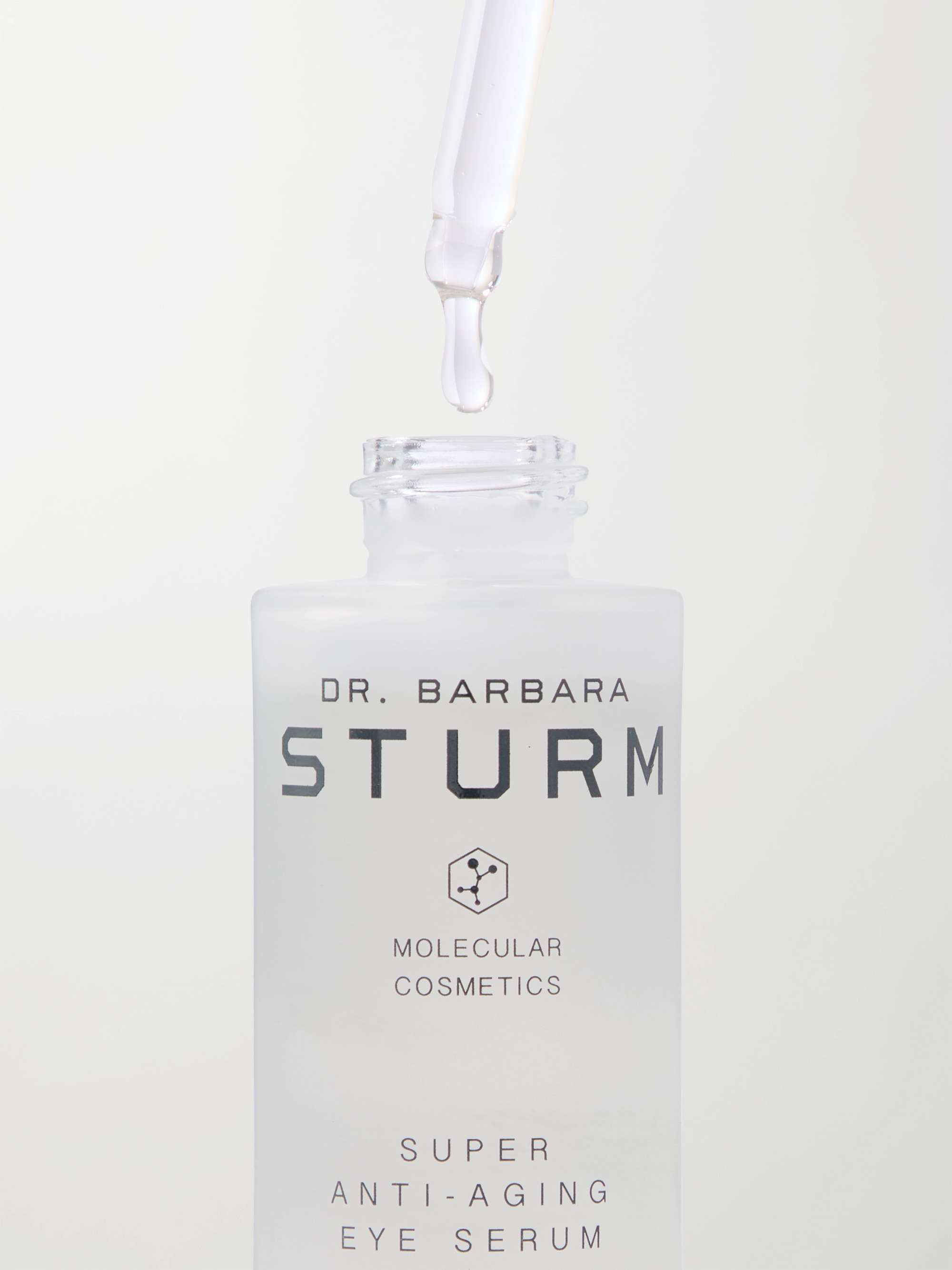 DR. BARBARA STURM 