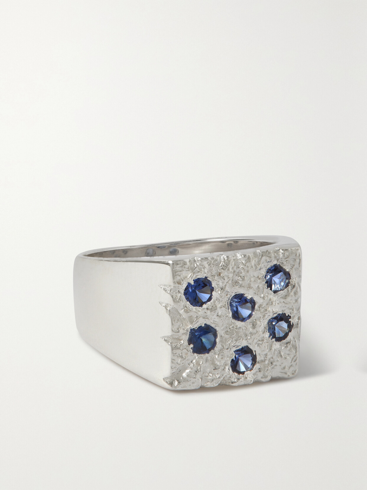 Bleue Burnham Mini Rose Garden Recycled Sterling Silver Laboratory-grown Sapphire Signet Ring In Blue