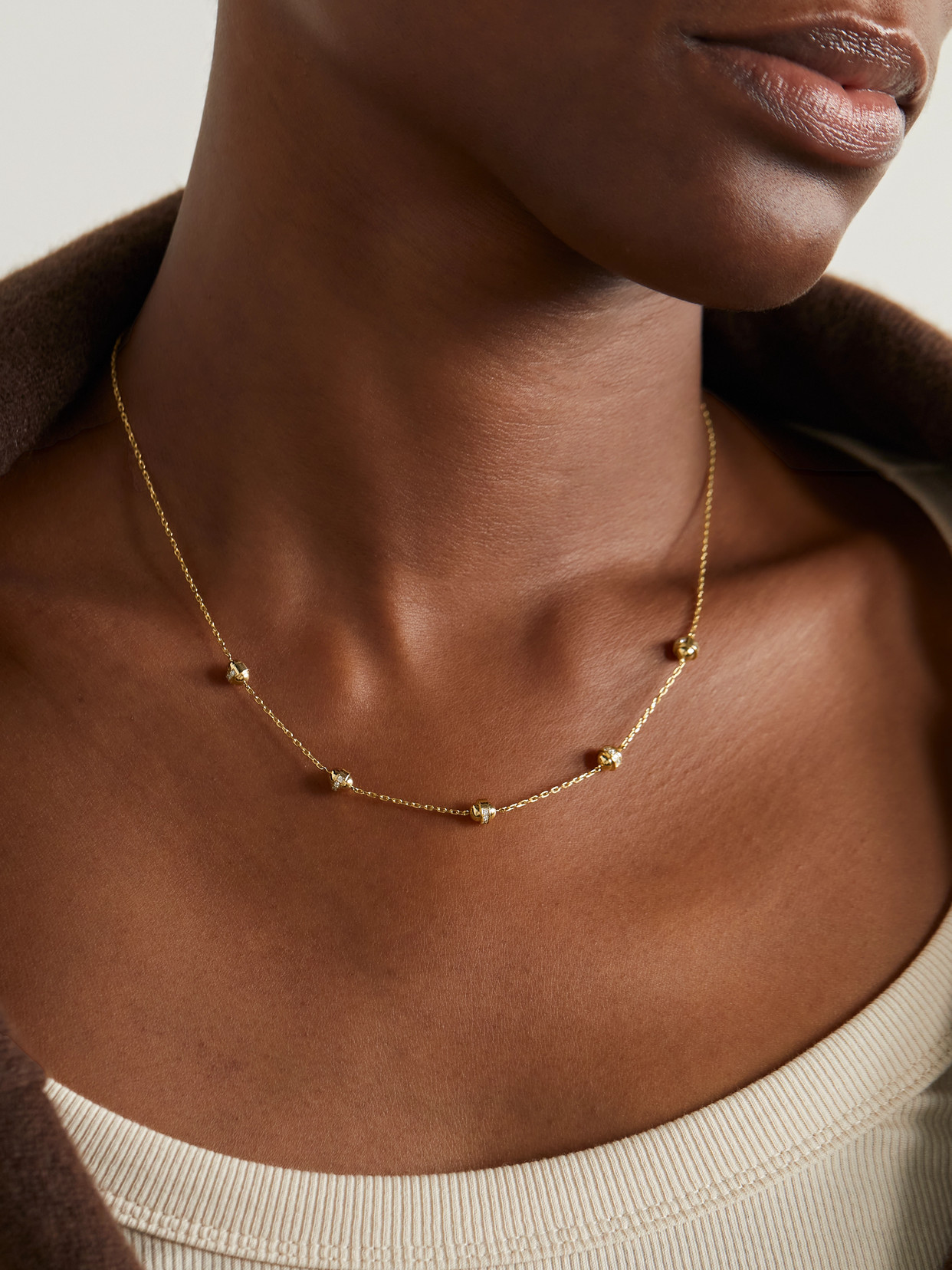 L'atelier Nawbar Atoms The 5 Dots 18-karat Gold Diamond Necklace In Gold