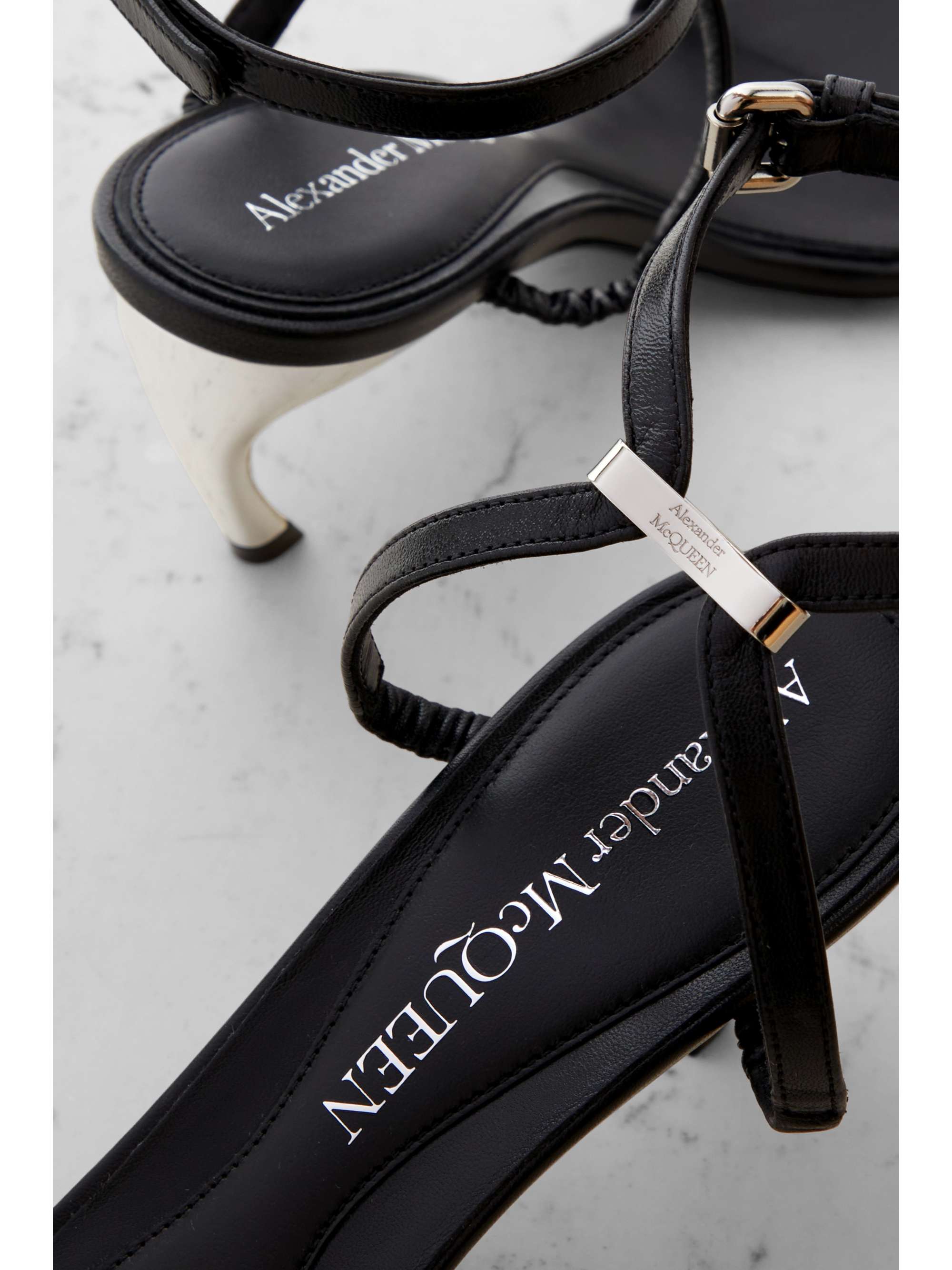 Alexander mcqueen con strappi deals