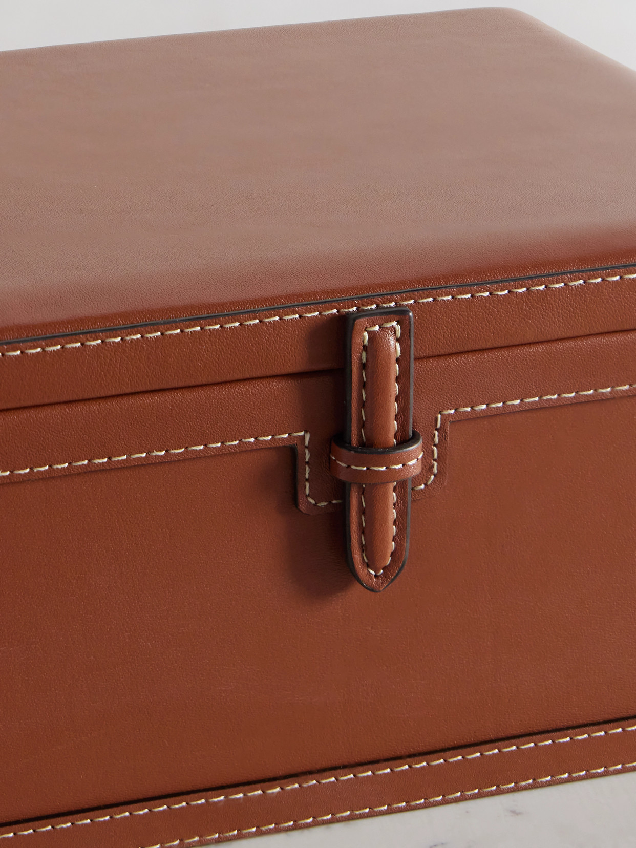 Hunting Season Medium Leather Trunk Box In Brown