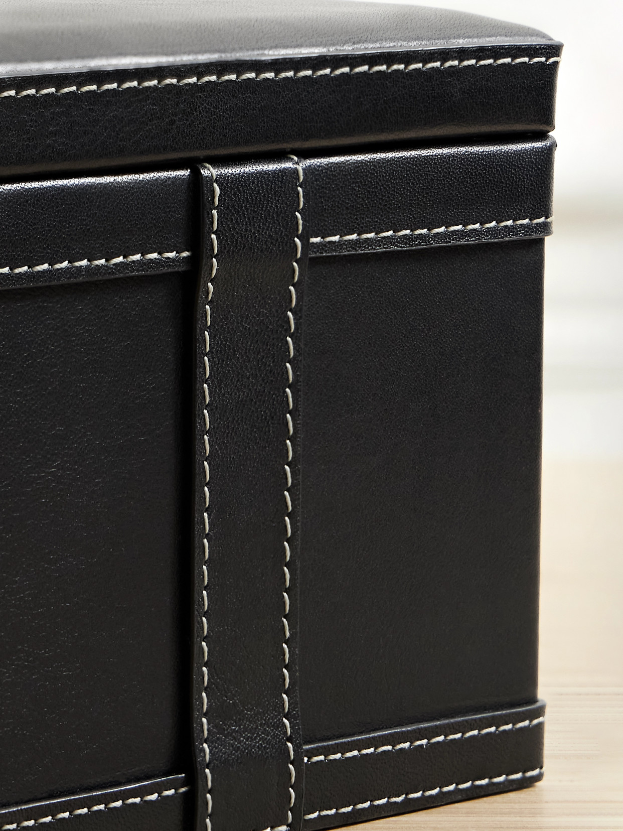 Hunting Season Small Leather Trunk Box In Black