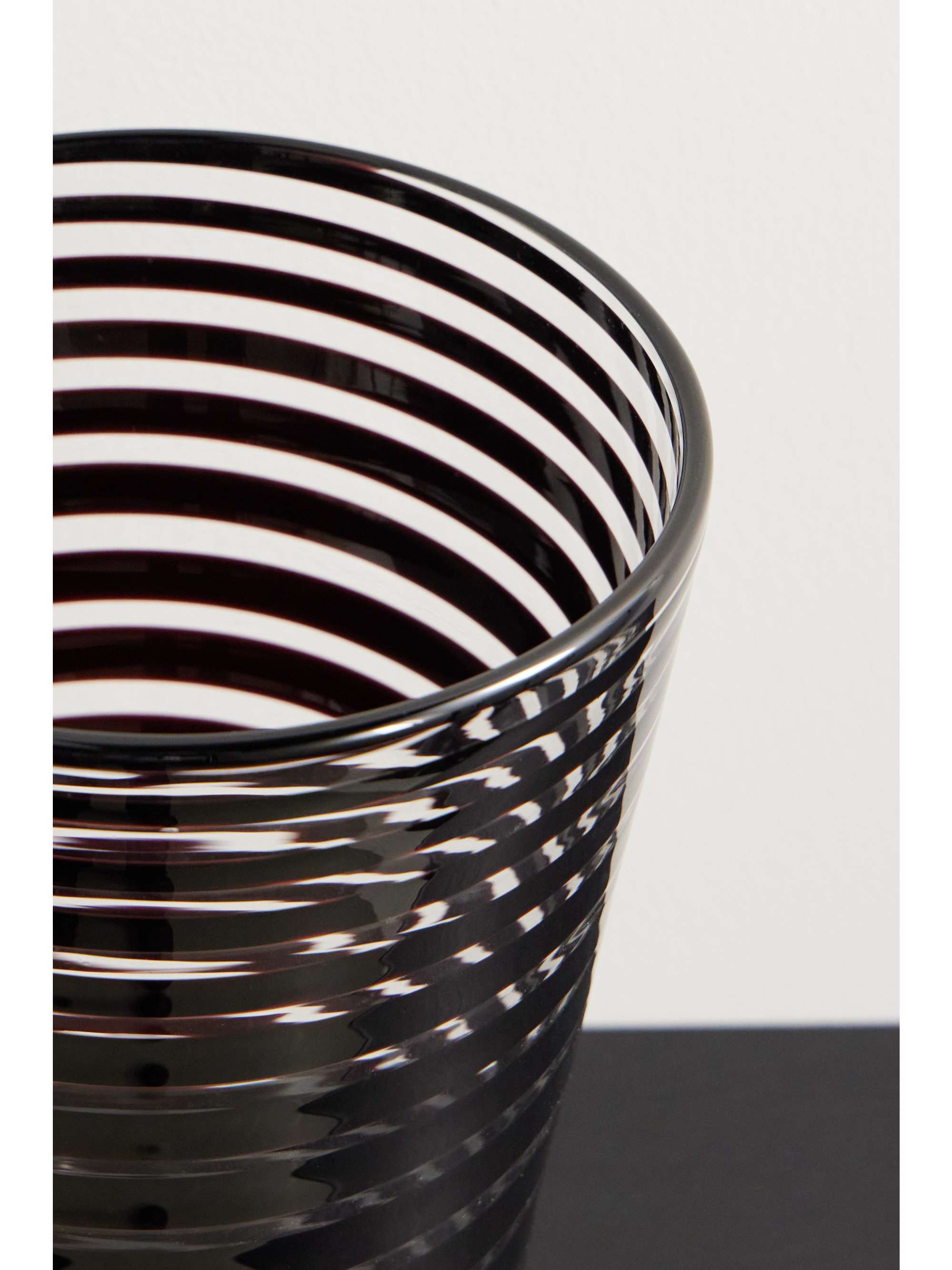YALI GLASS 