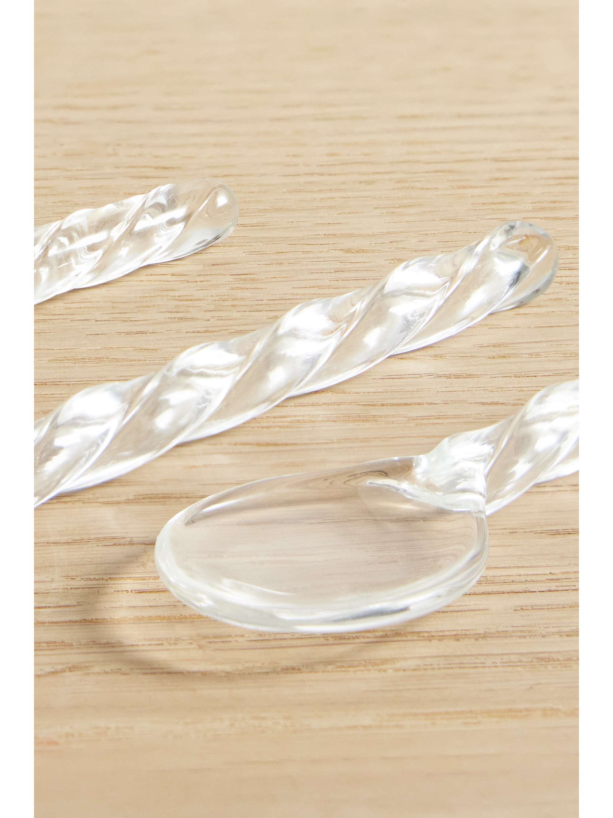 YALI GLASS 