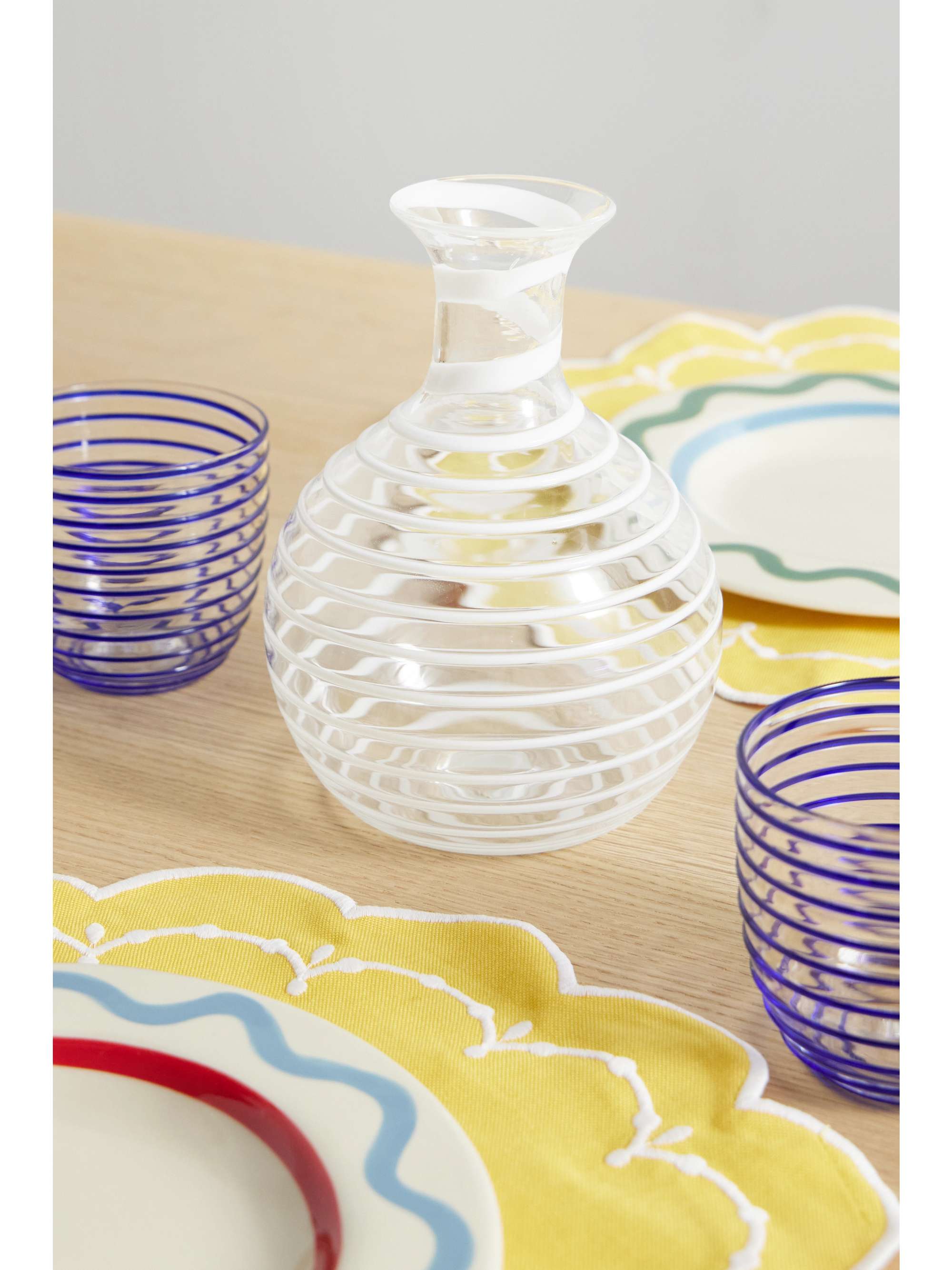 YALI GLASS 