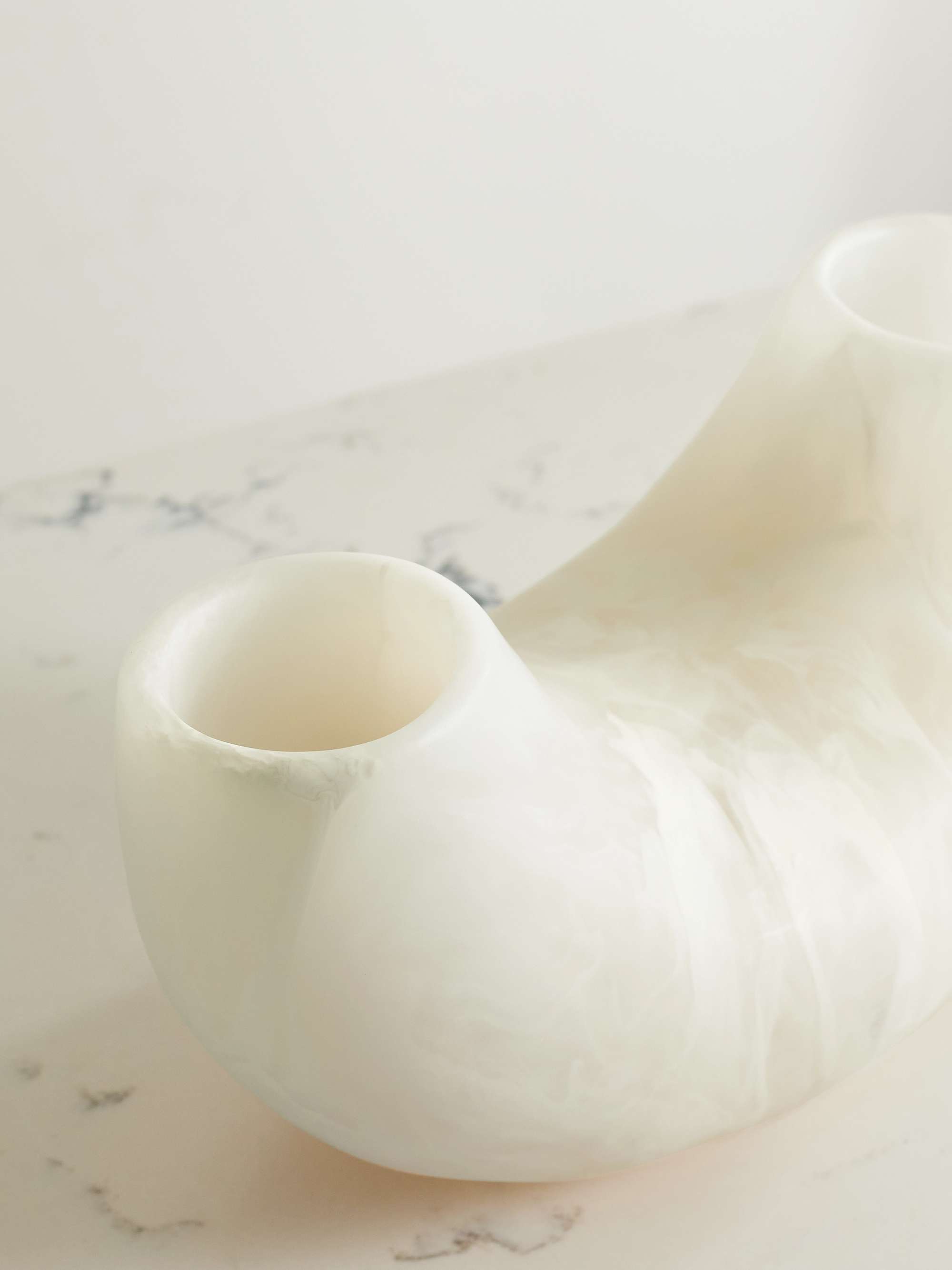 DINOSAUR DESIGNS Horn medium resin vase NETAPORTER